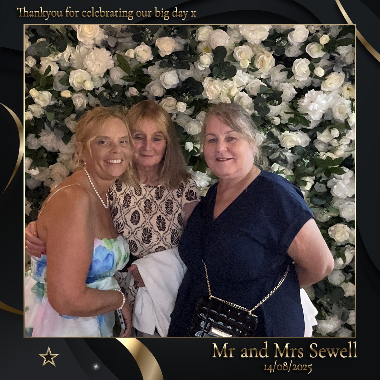 Mr & Mrs Sewell photo booth images  | View more photos from the event at gallery.magicimages.uk/u/MagicImages/Mr-Mrs-Sewell-photo-booth-images