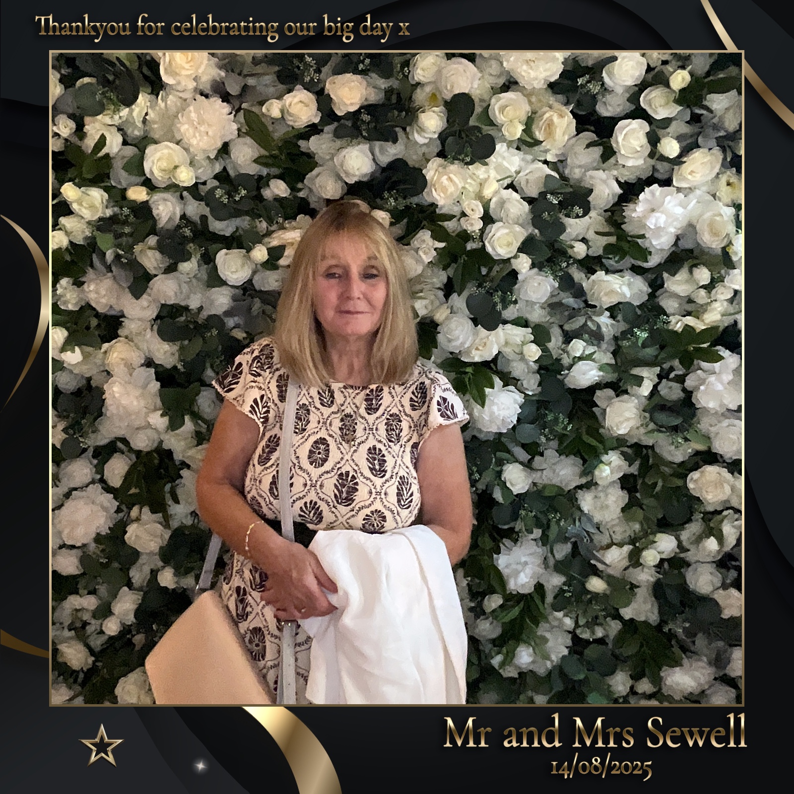 Mr & Mrs Sewell photo booth images  | View more photos from the event at gallery.magicimages.uk/u/MagicImages/Mr-Mrs-Sewell-photo-booth-images