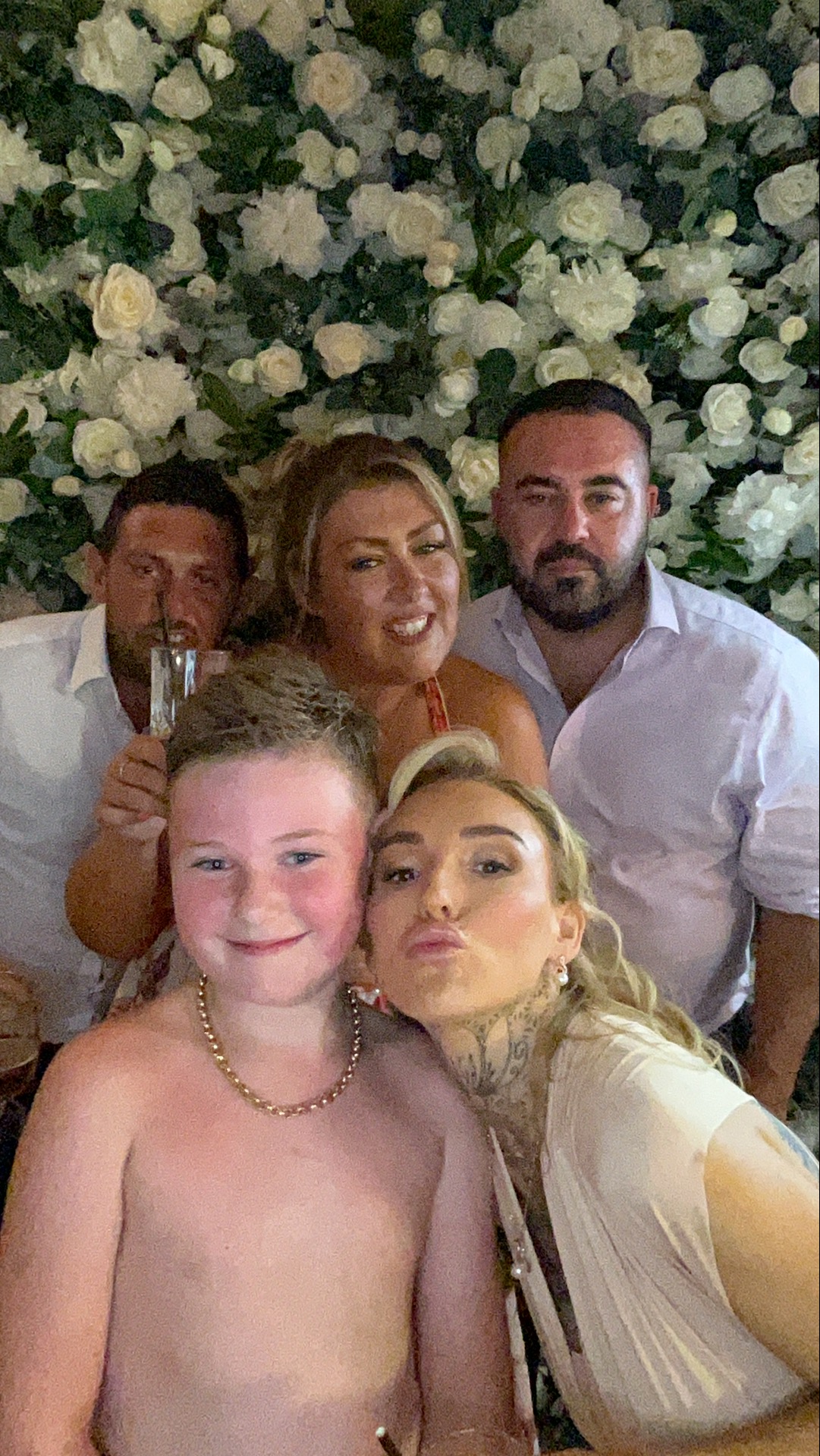 Mr & Mrs Sewell photo booth images  | View more photos from the event at gallery.magicimages.uk/u/MagicImages/Mr-Mrs-Sewell-photo-booth-images