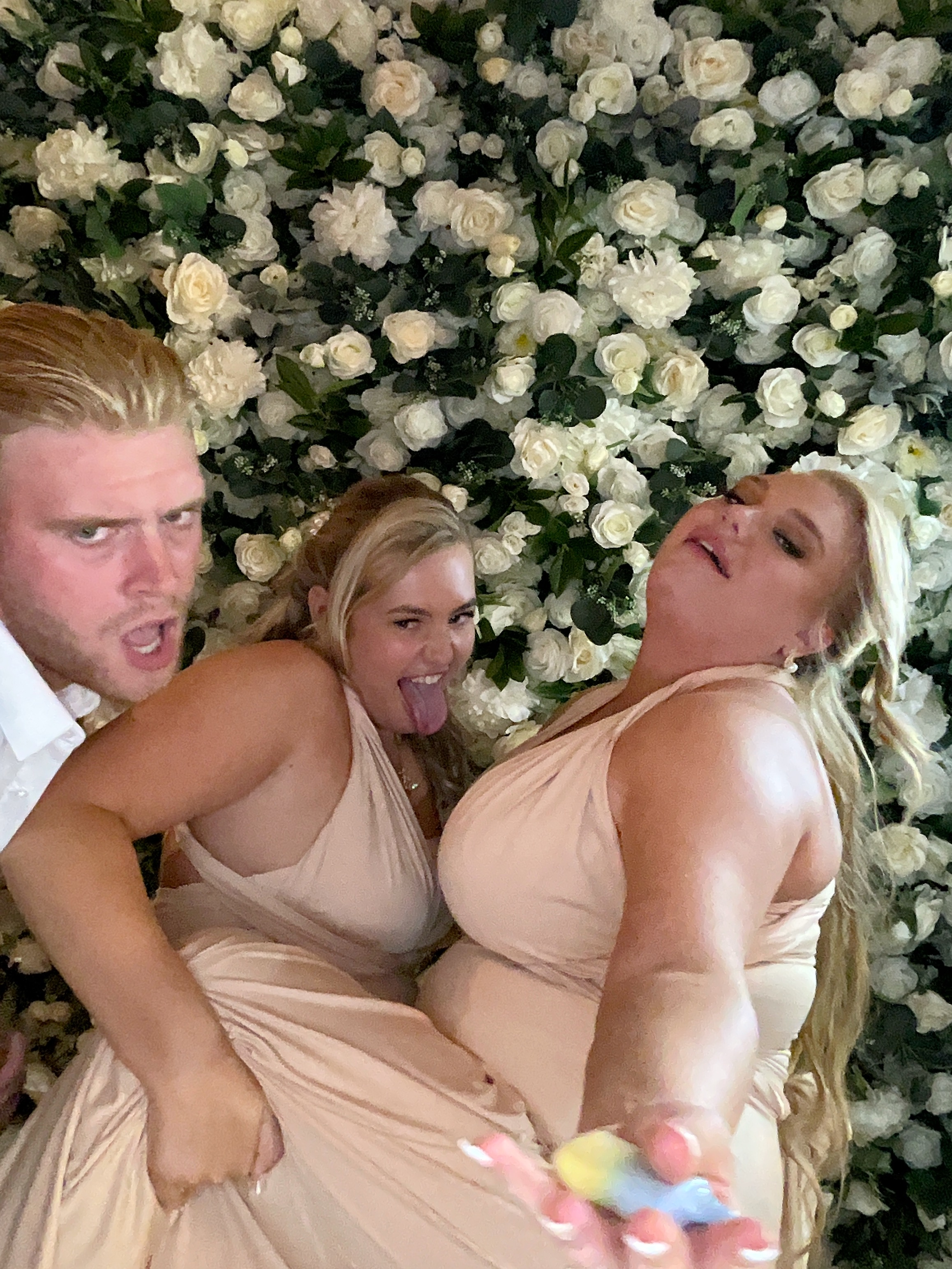 Mr & Mrs Sewell photo booth images  | View more photos from the event at gallery.magicimages.uk/u/MagicImages/Mr-Mrs-Sewell-photo-booth-images