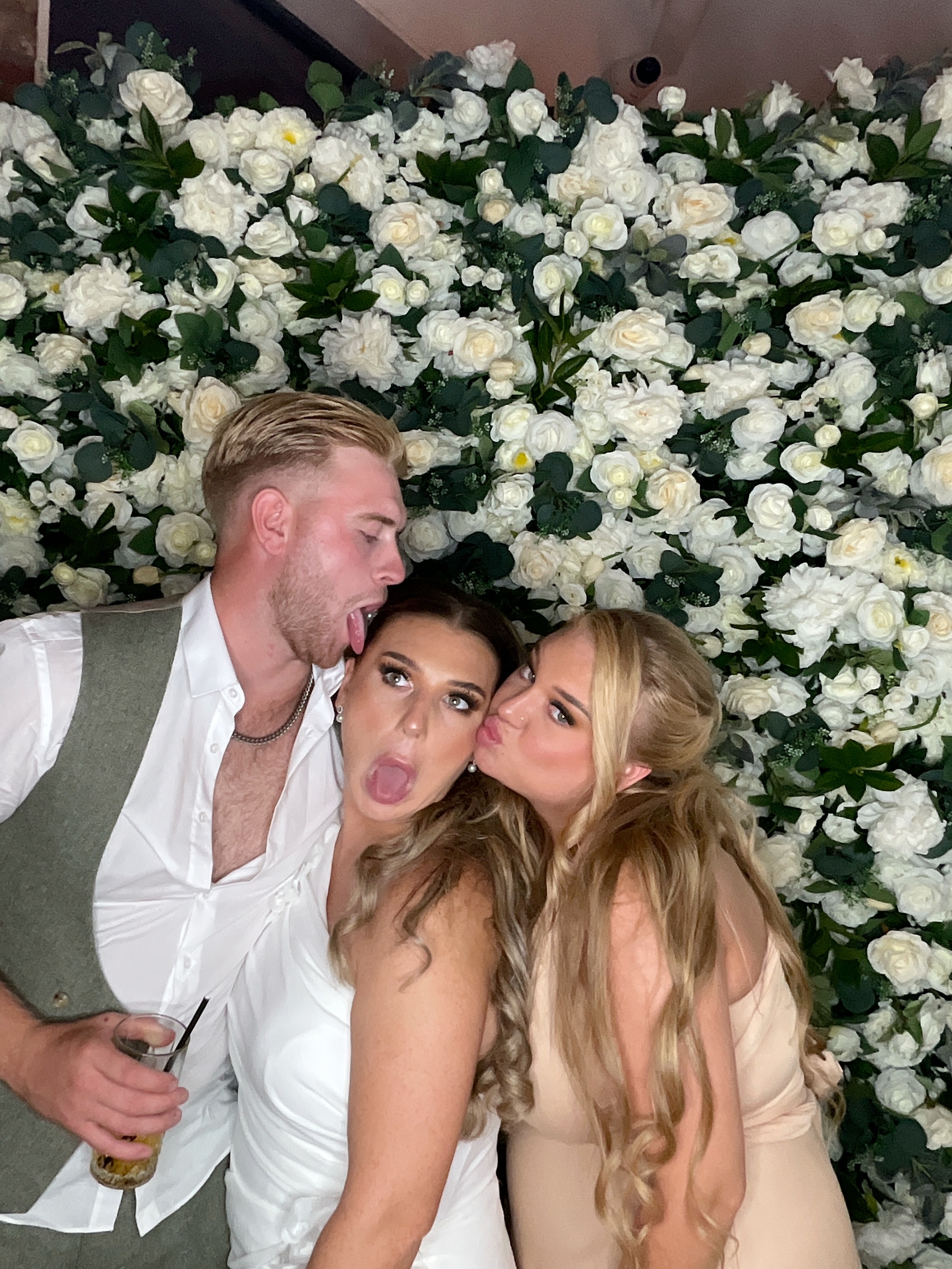 Mr & Mrs Sewell photo booth images  | View more photos from the event at gallery.magicimages.uk/u/MagicImages/Mr-Mrs-Sewell-photo-booth-images