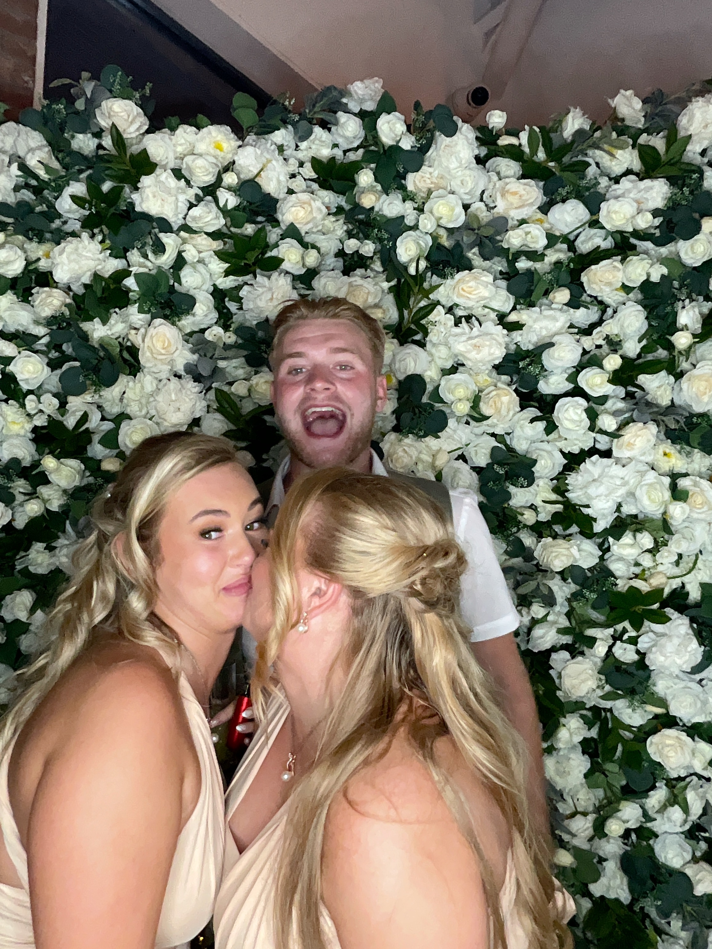 Mr & Mrs Sewell photo booth images  | View more photos from the event at gallery.magicimages.uk/u/MagicImages/Mr-Mrs-Sewell-photo-booth-images