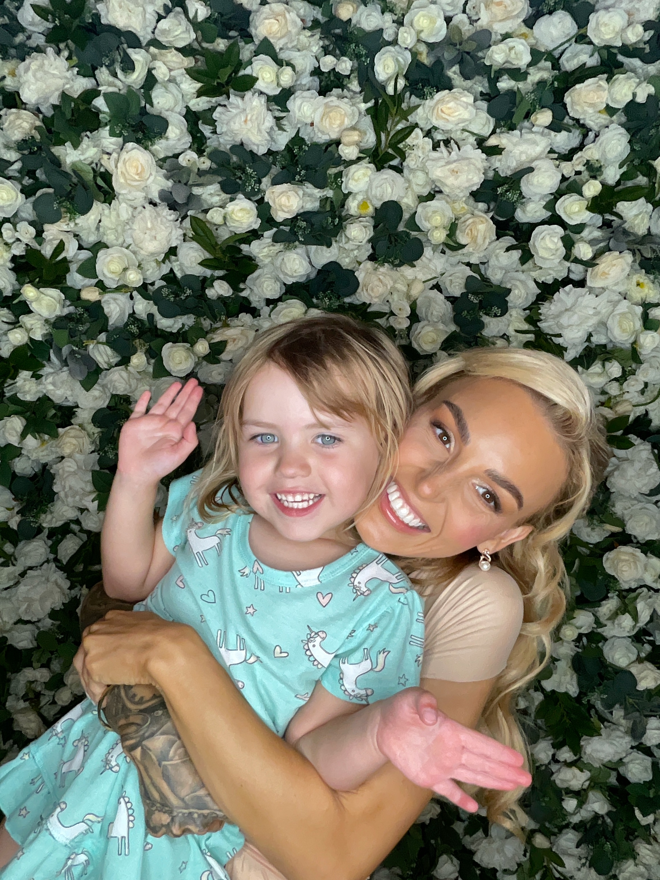 Mr & Mrs Sewell photo booth images  | View more photos from the event at gallery.magicimages.uk/u/MagicImages/Mr-Mrs-Sewell-photo-booth-images