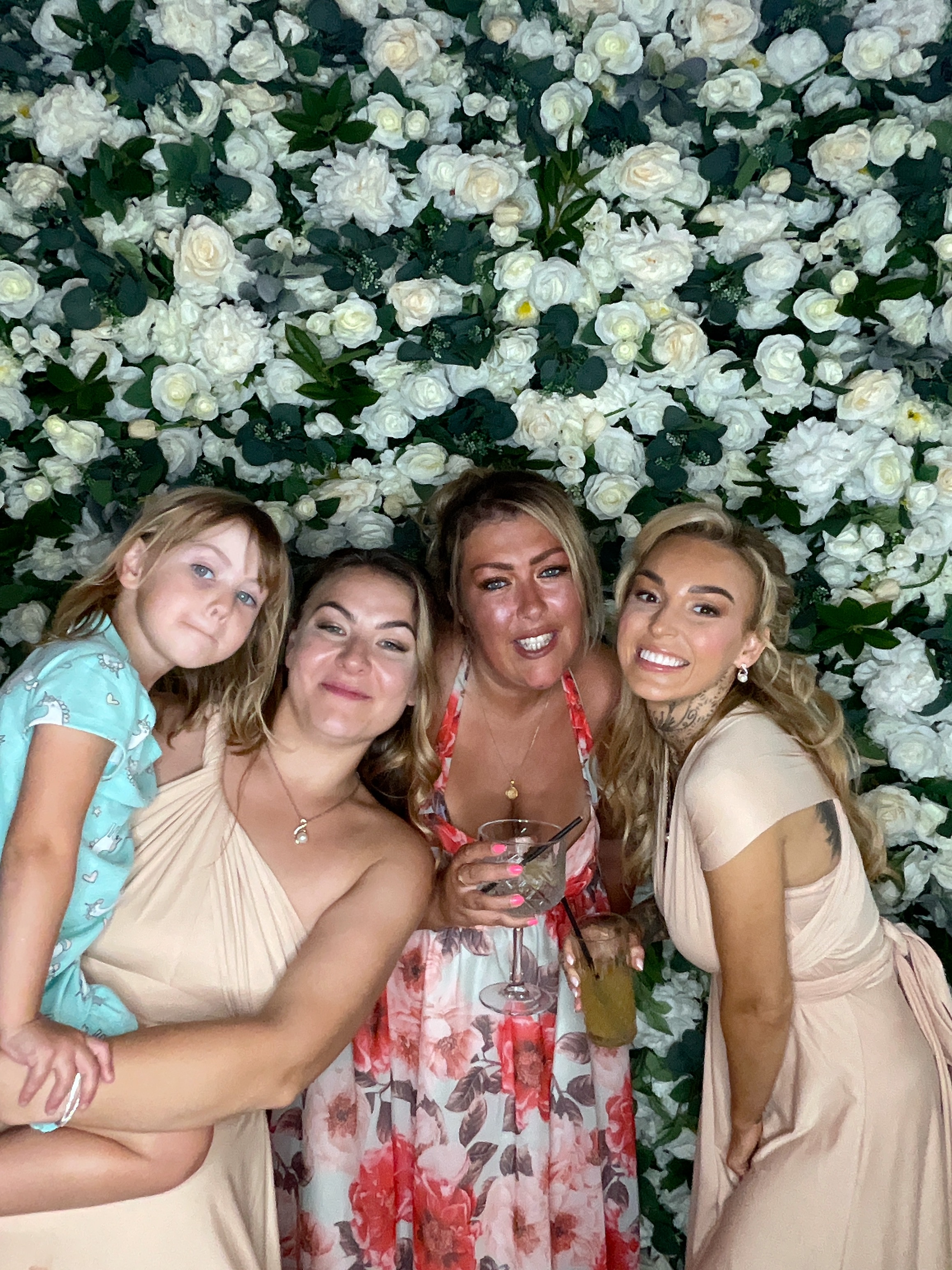 Mr & Mrs Sewell photo booth images  | View more photos from the event at gallery.magicimages.uk/u/MagicImages/Mr-Mrs-Sewell-photo-booth-images