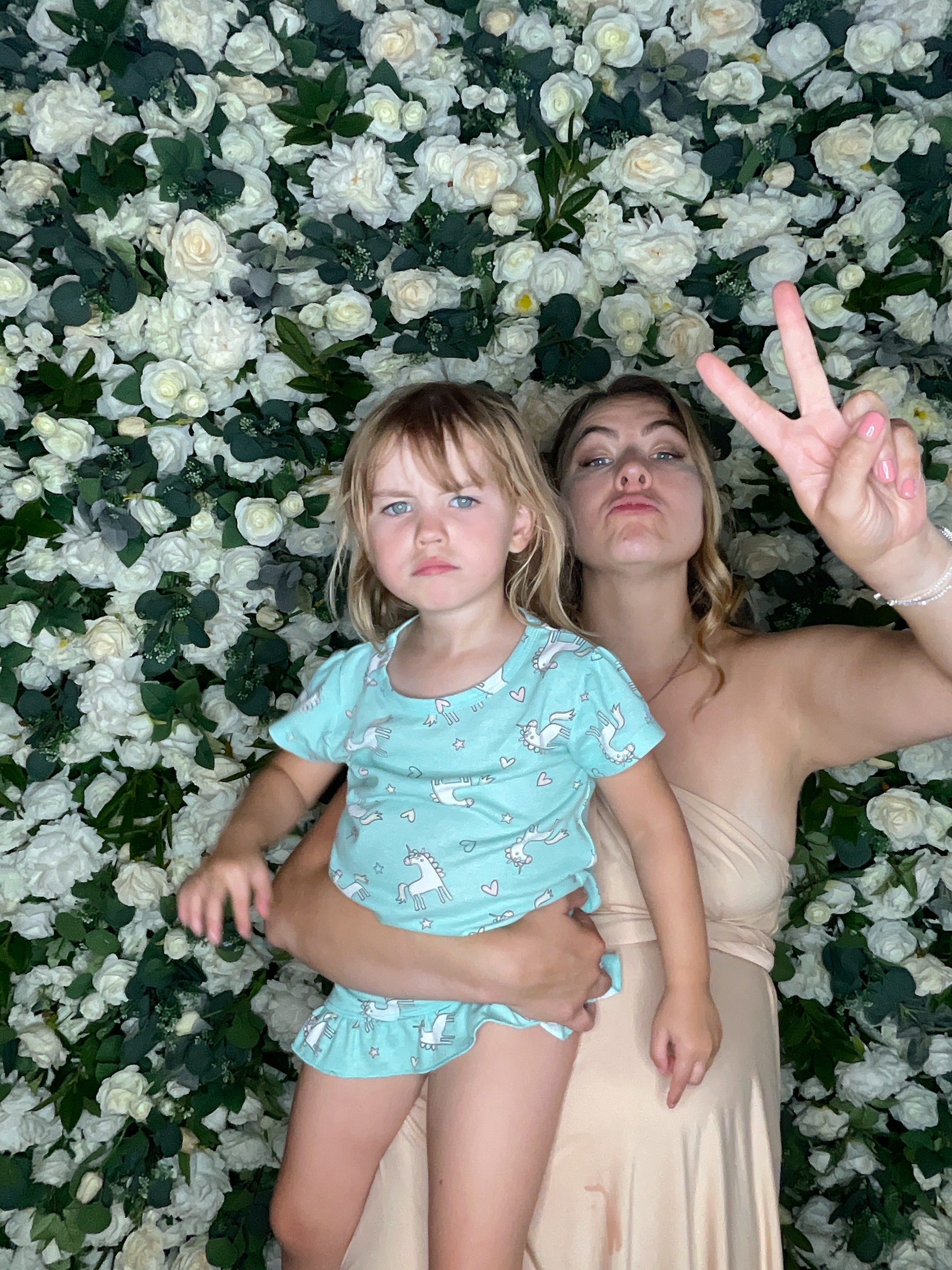 Mr & Mrs Sewell photo booth images  | View more photos from the event at gallery.magicimages.uk/u/MagicImages/Mr-Mrs-Sewell-photo-booth-images