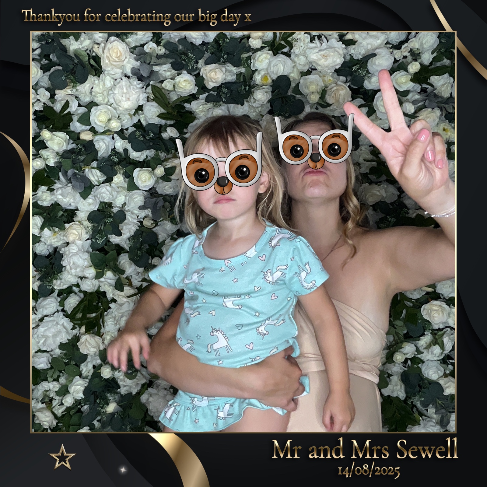 Mr & Mrs Sewell photo booth images  | View more photos from the event at gallery.magicimages.uk/u/MagicImages/Mr-Mrs-Sewell-photo-booth-images