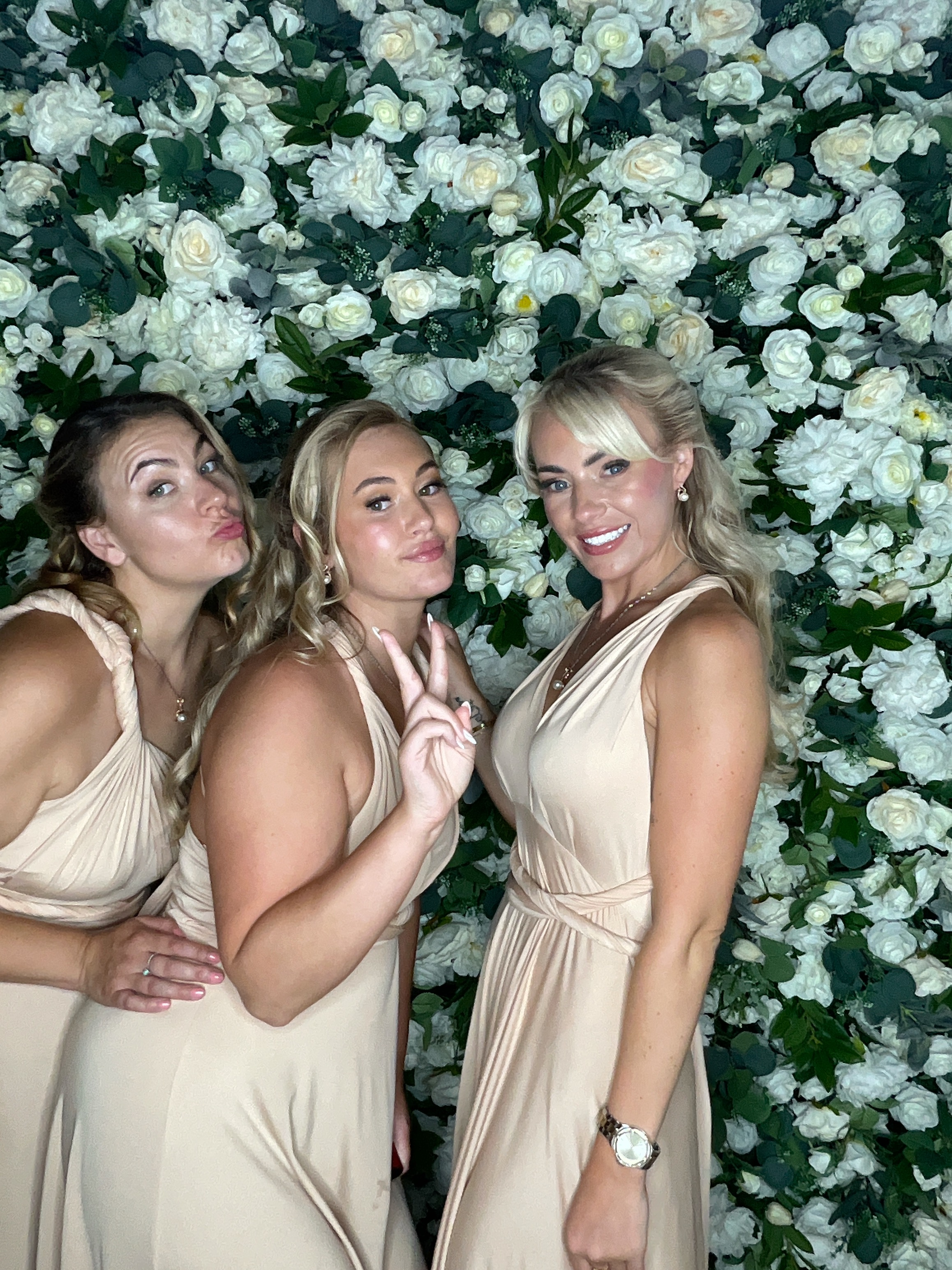 Mr & Mrs Sewell photo booth images  | View more photos from the event at gallery.magicimages.uk/u/MagicImages/Mr-Mrs-Sewell-photo-booth-images