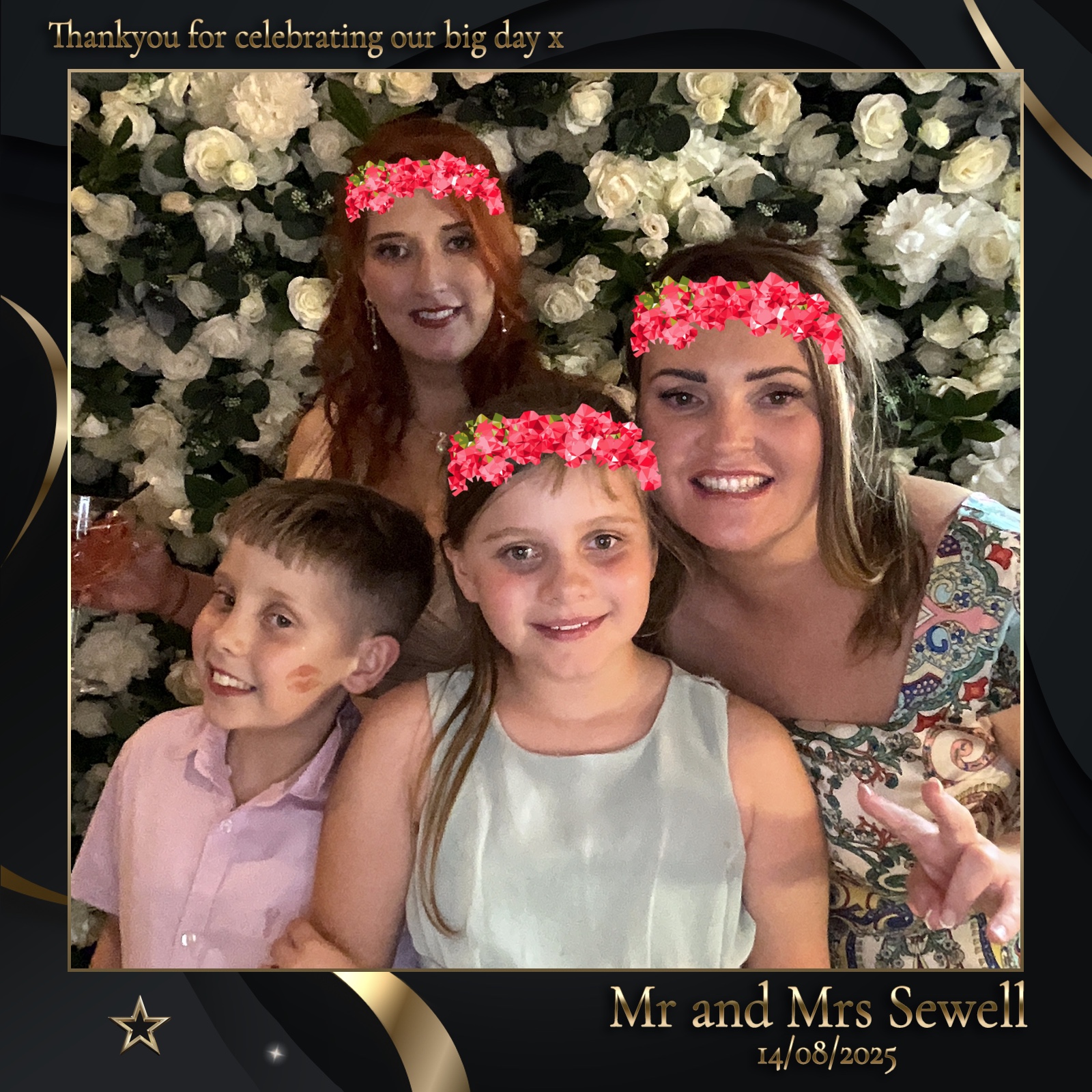 Mr & Mrs Sewell photo booth images  | View more photos from the event at gallery.magicimages.uk/u/MagicImages/Mr-Mrs-Sewell-photo-booth-images