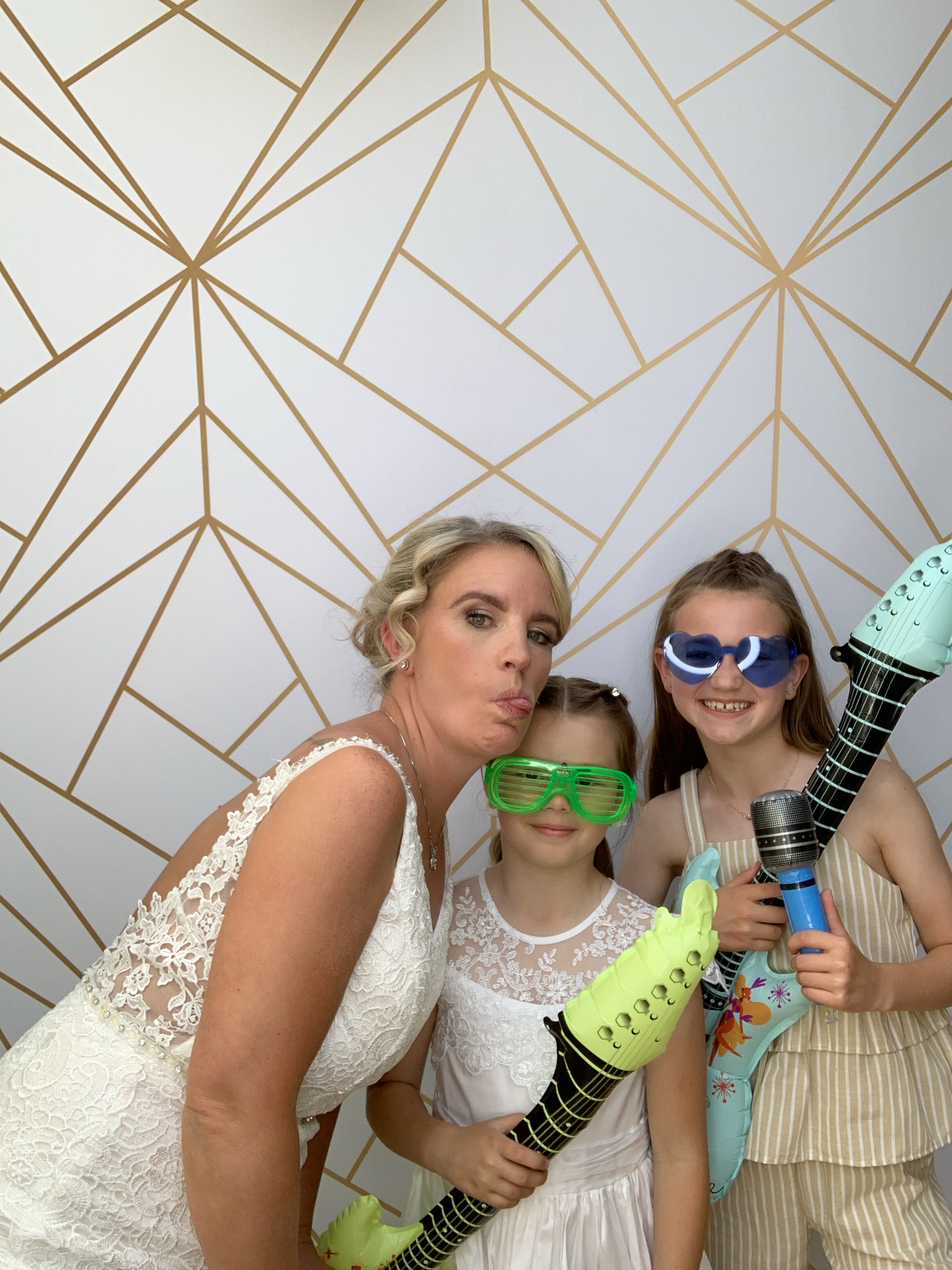 Mr & Mrs Thompson  | View more photos from the event at gallery.magicimages.uk/u/MagicImages/Mr-Mrs-Thompson-0