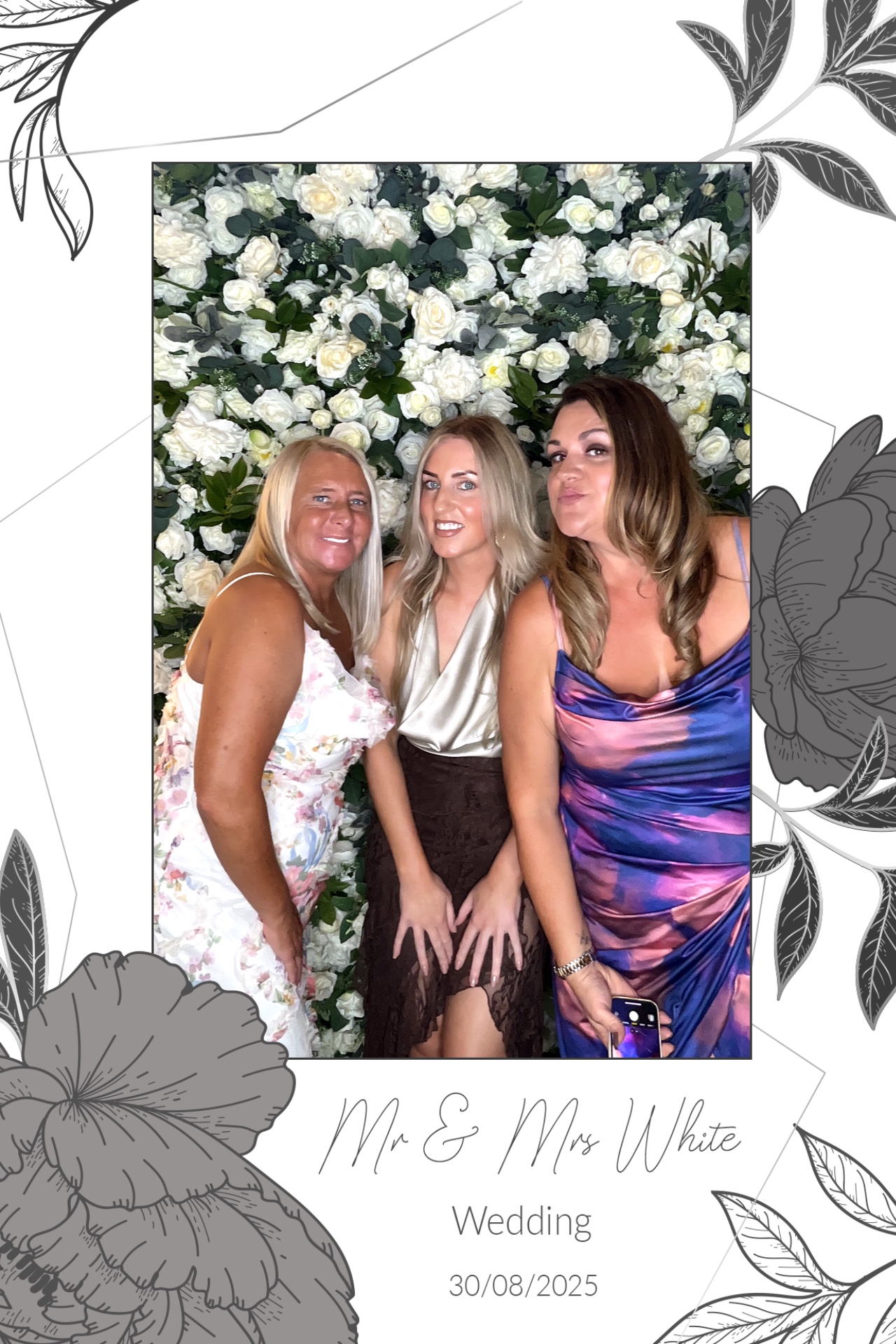 Mr & Mrs White  | View more photos from the event at gallery.magicimages.uk/u/MagicImages/Mr-Mrs-White