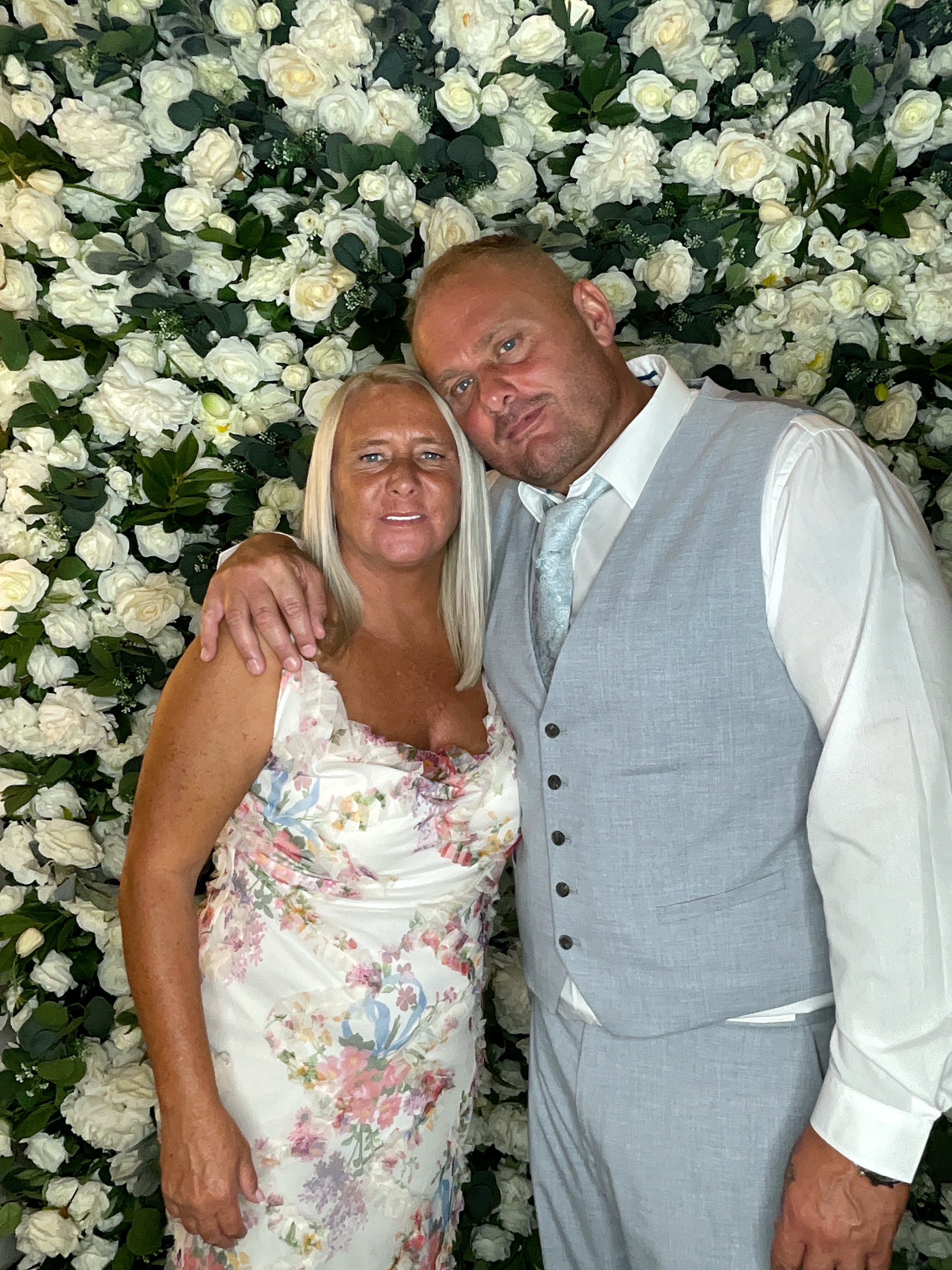 Mr & Mrs White  | View more photos from the event at gallery.magicimages.uk/u/MagicImages/Mr-Mrs-White