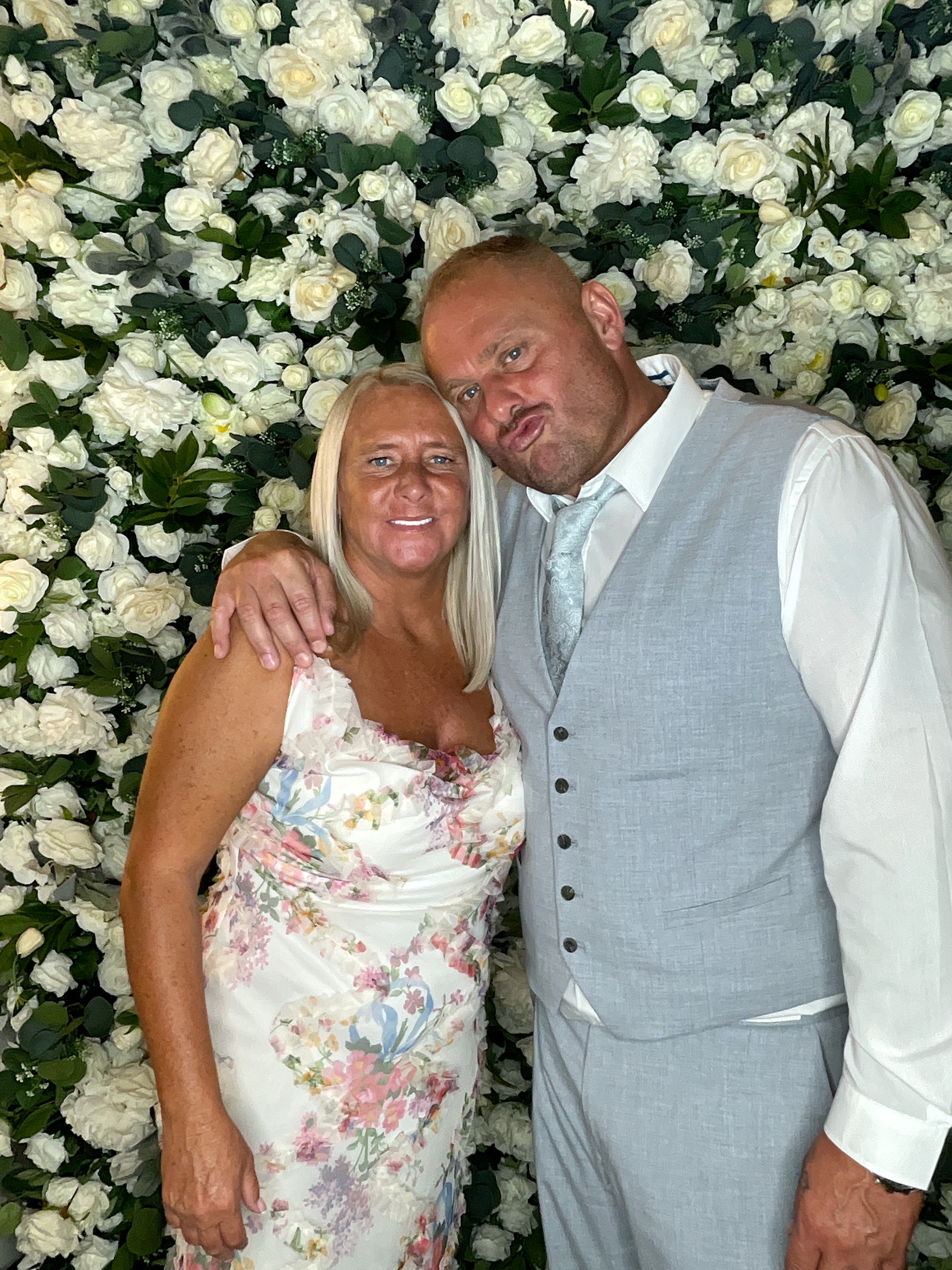 Mr & Mrs White  | View more photos from the event at gallery.magicimages.uk/u/MagicImages/Mr-Mrs-White