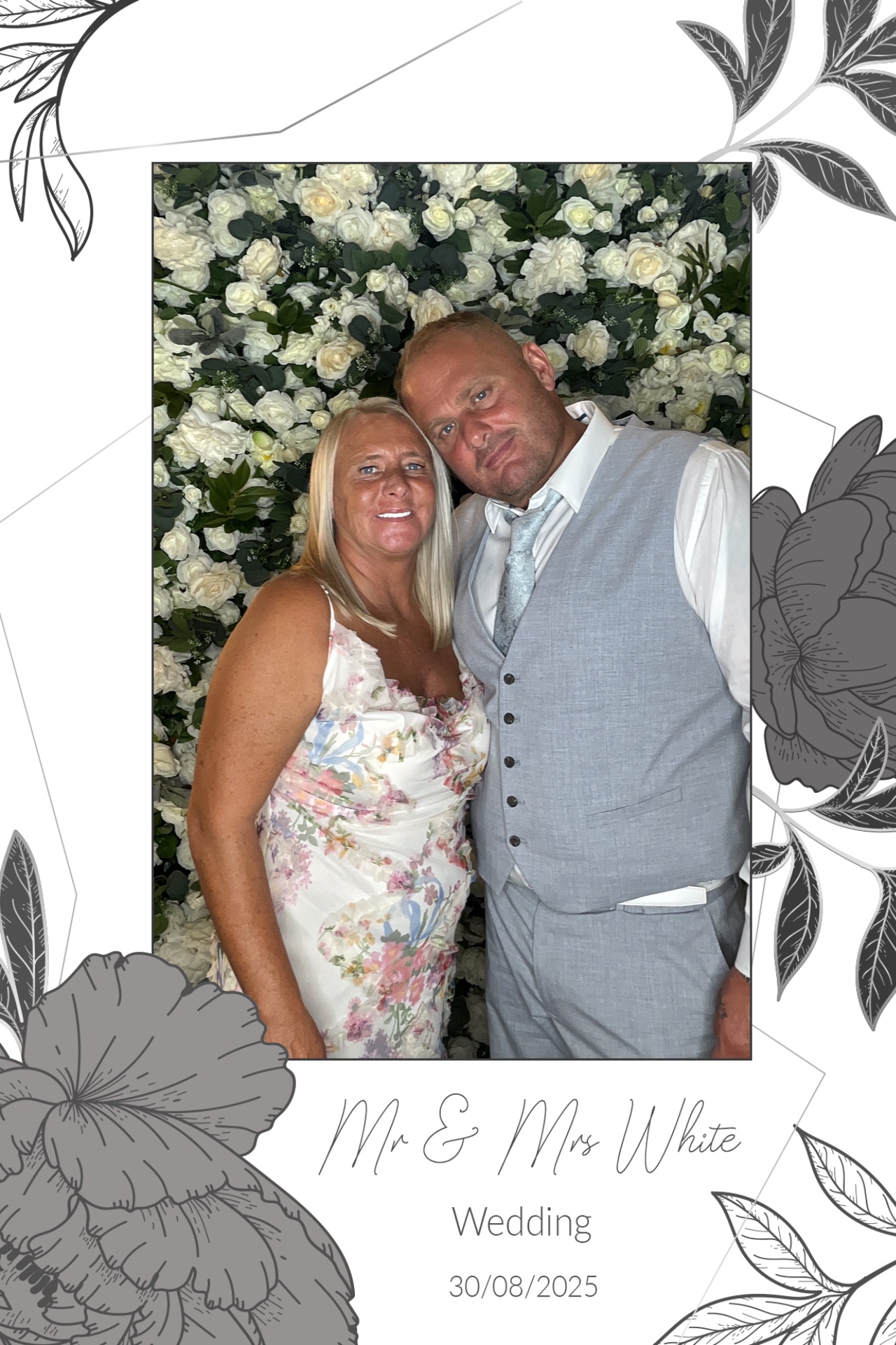 Mr & Mrs White  | View more photos from the event at gallery.magicimages.uk/u/MagicImages/Mr-Mrs-White