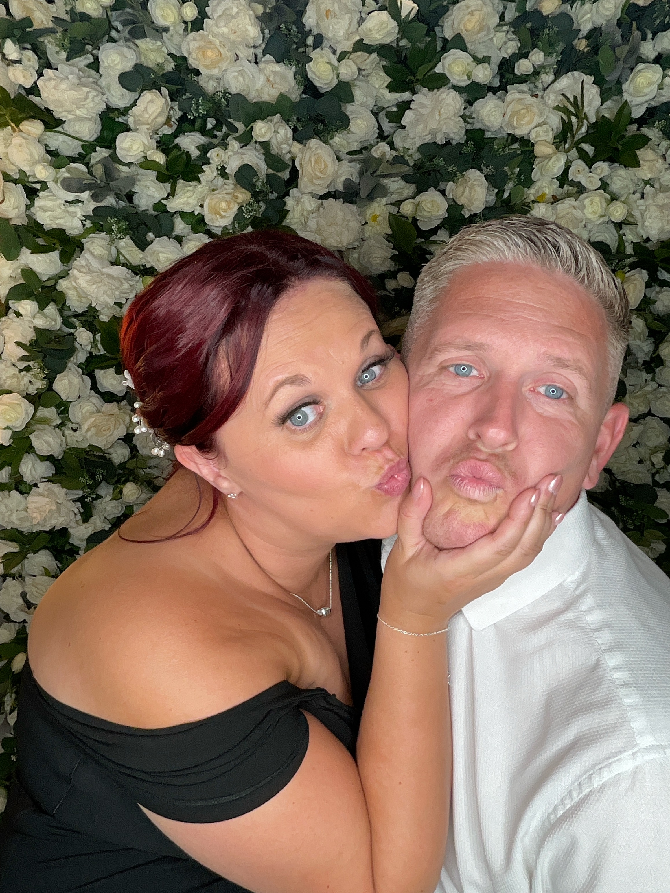 Mr & Mrs White  | View more photos from the event at gallery.magicimages.uk/u/MagicImages/Mr-Mrs-White