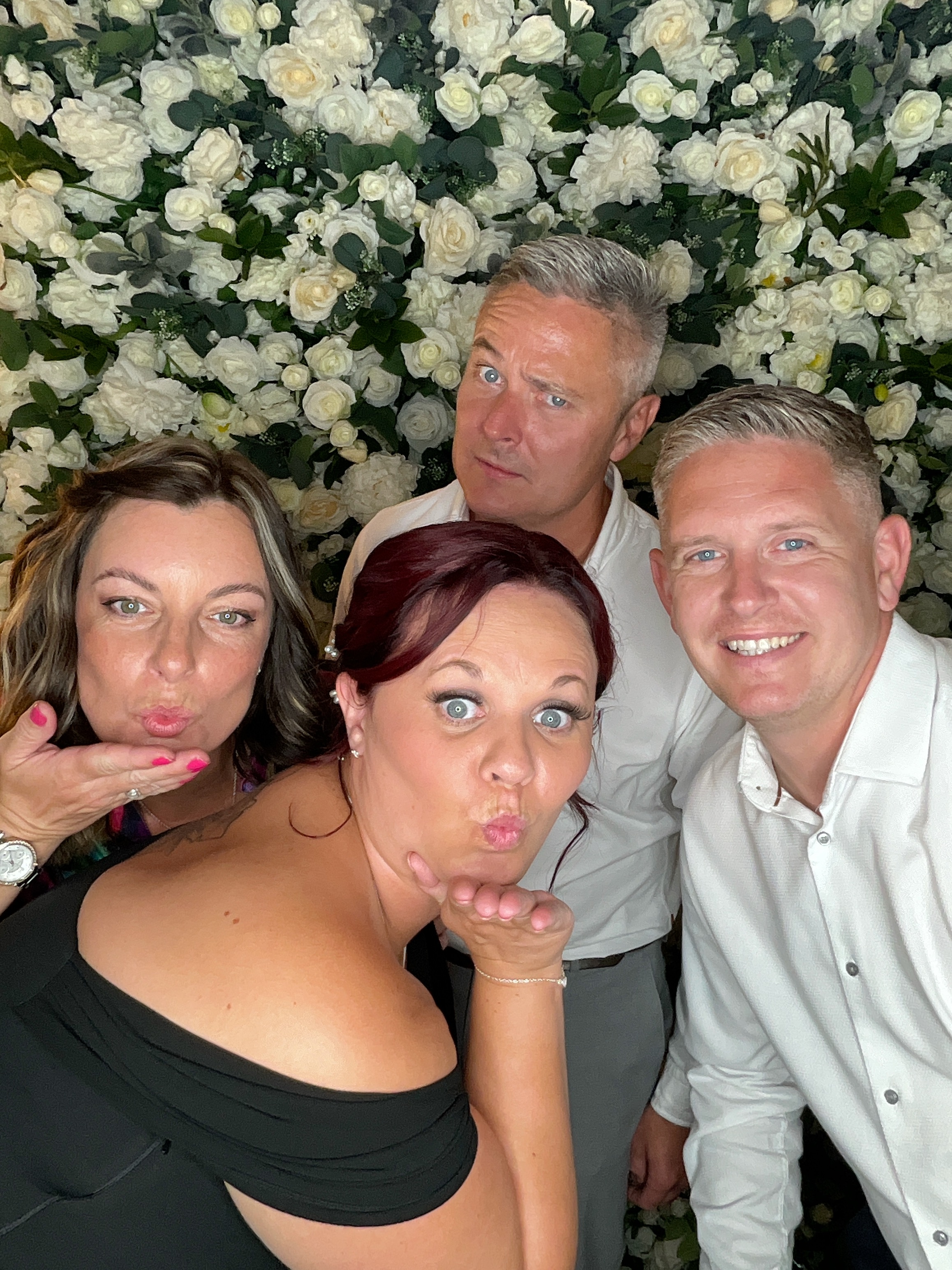 Mr & Mrs White  | View more photos from the event at gallery.magicimages.uk/u/MagicImages/Mr-Mrs-White