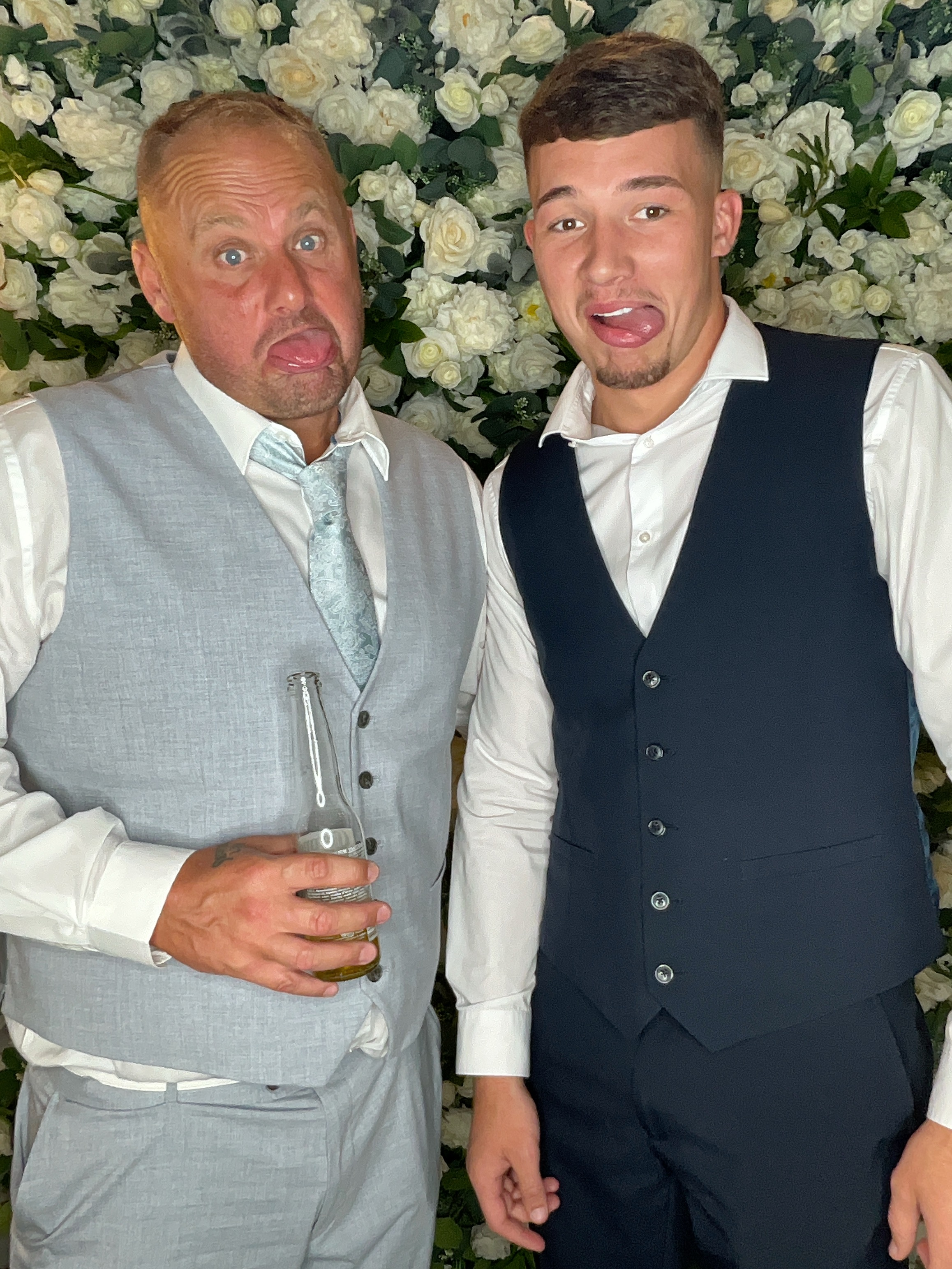 Mr & Mrs White  | View more photos from the event at gallery.magicimages.uk/u/MagicImages/Mr-Mrs-White