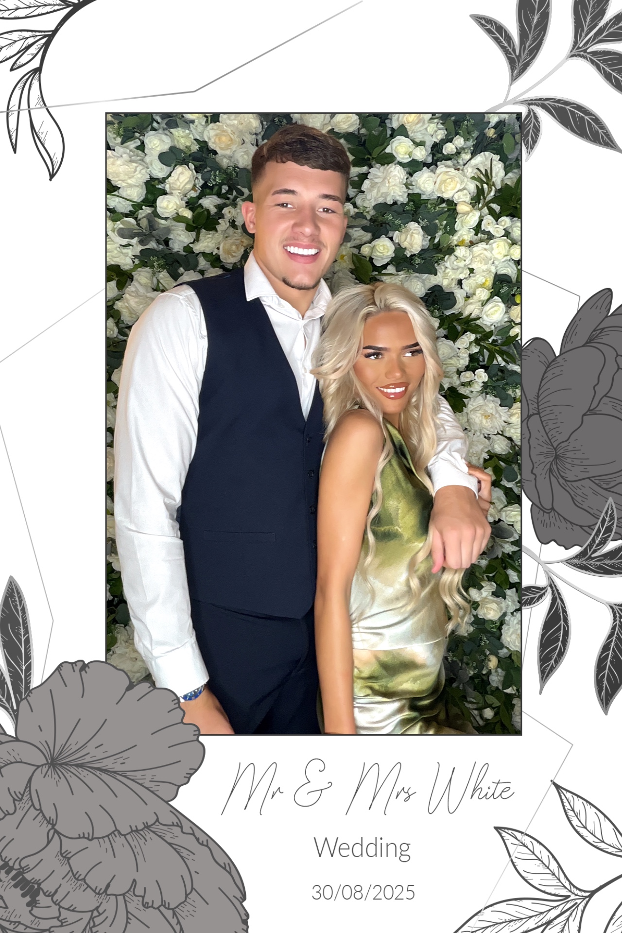 Mr & Mrs White  | View more photos from the event at gallery.magicimages.uk/u/MagicImages/Mr-Mrs-White