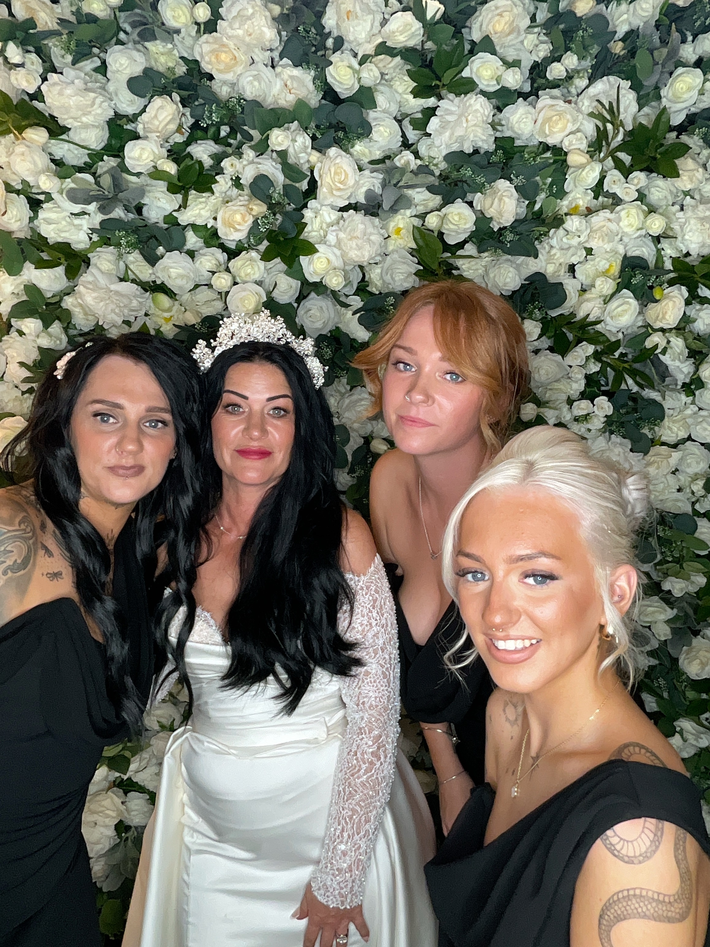 Mr & Mrs White  | View more photos from the event at gallery.magicimages.uk/u/MagicImages/Mr-Mrs-White