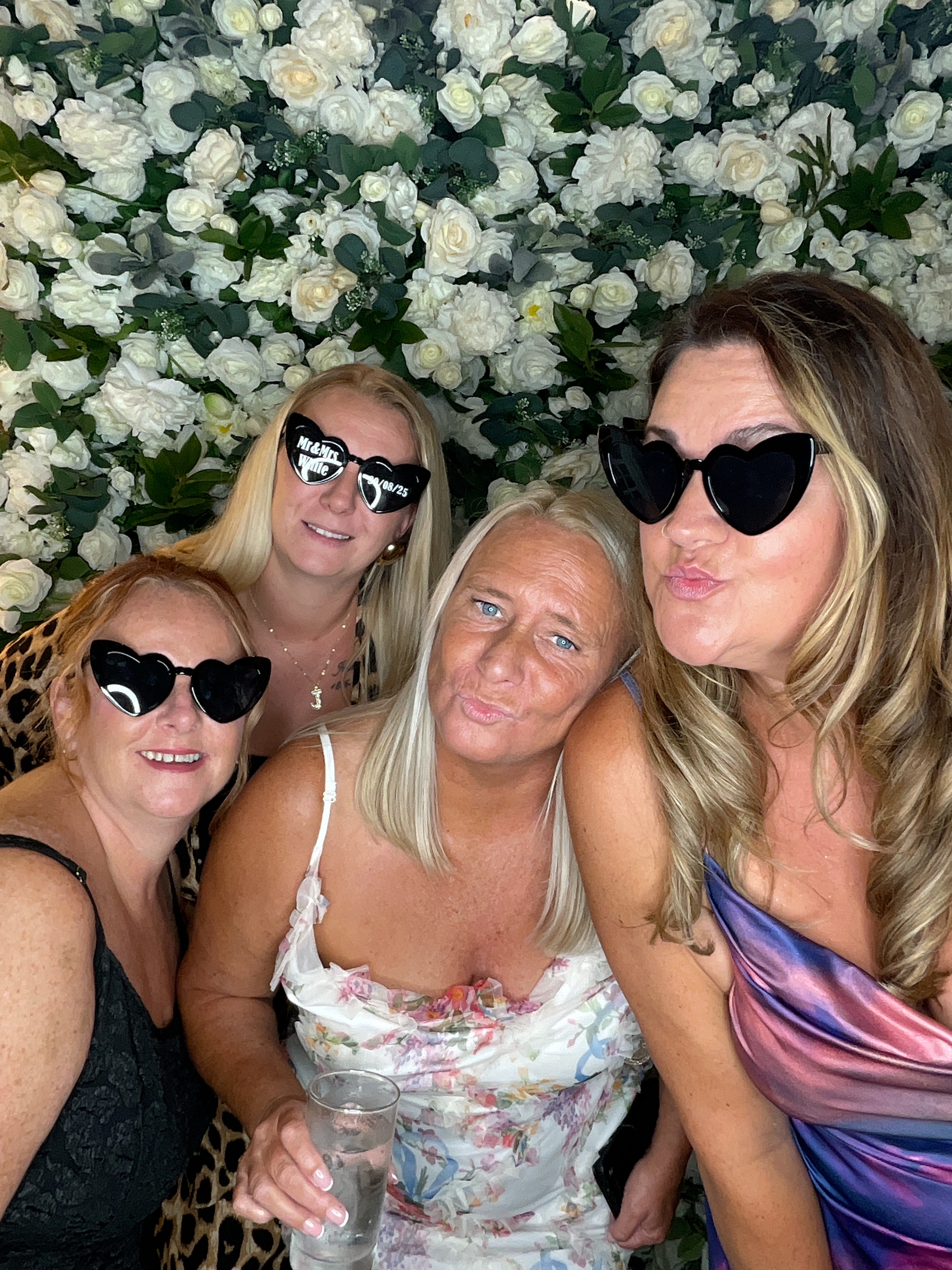 Mr & Mrs White  | View more photos from the event at gallery.magicimages.uk/u/MagicImages/Mr-Mrs-White