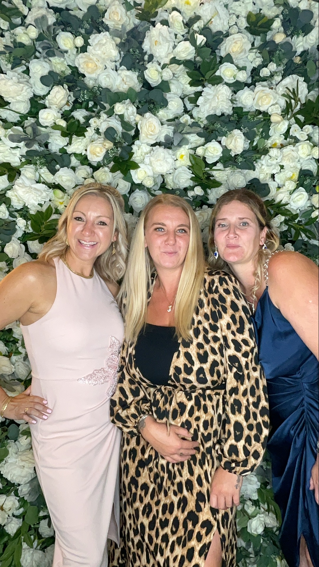 Mr & Mrs White  | View more photos from the event at gallery.magicimages.uk/u/MagicImages/Mr-Mrs-White