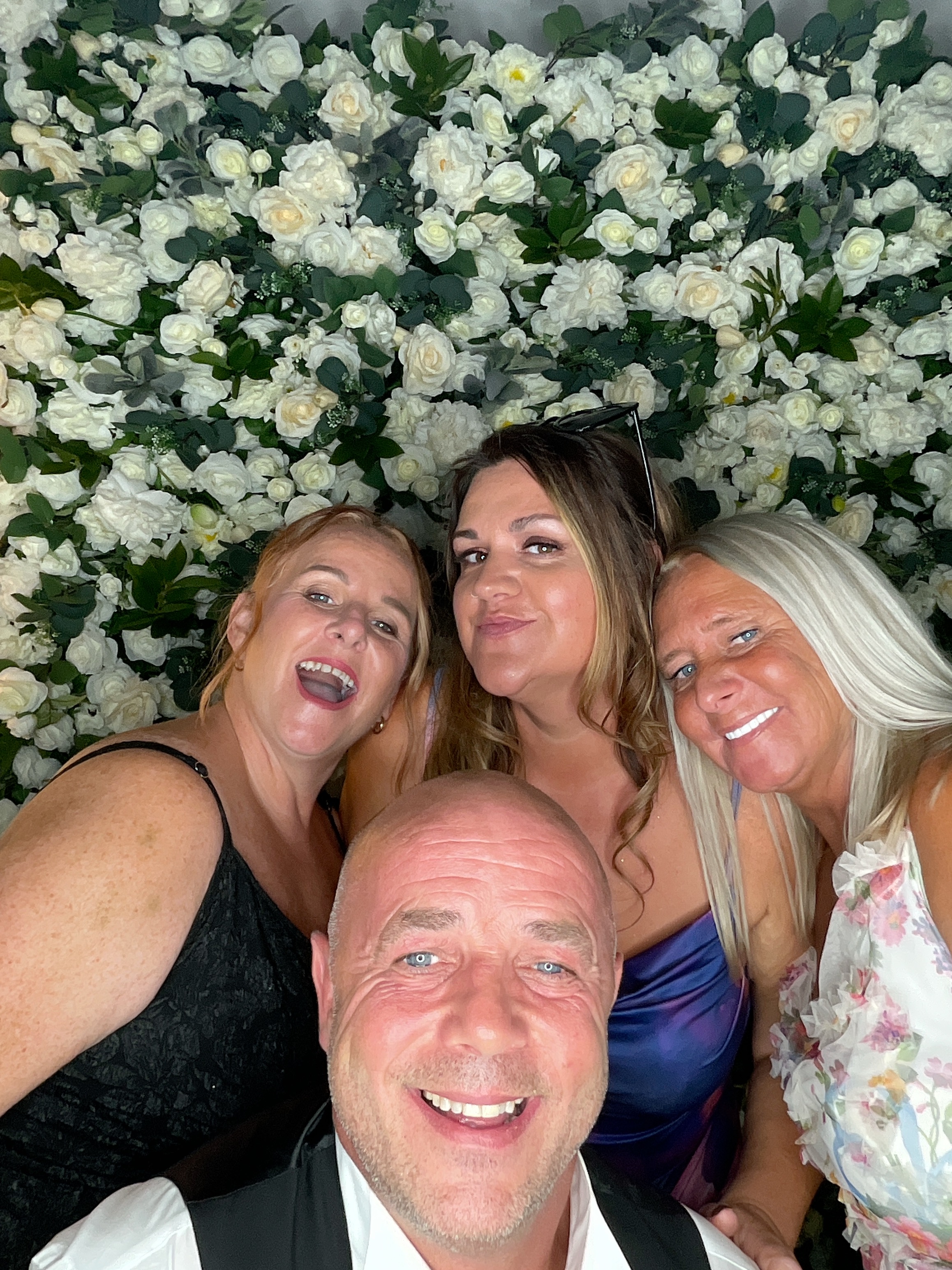 Mr & Mrs White  | View more photos from the event at gallery.magicimages.uk/u/MagicImages/Mr-Mrs-White