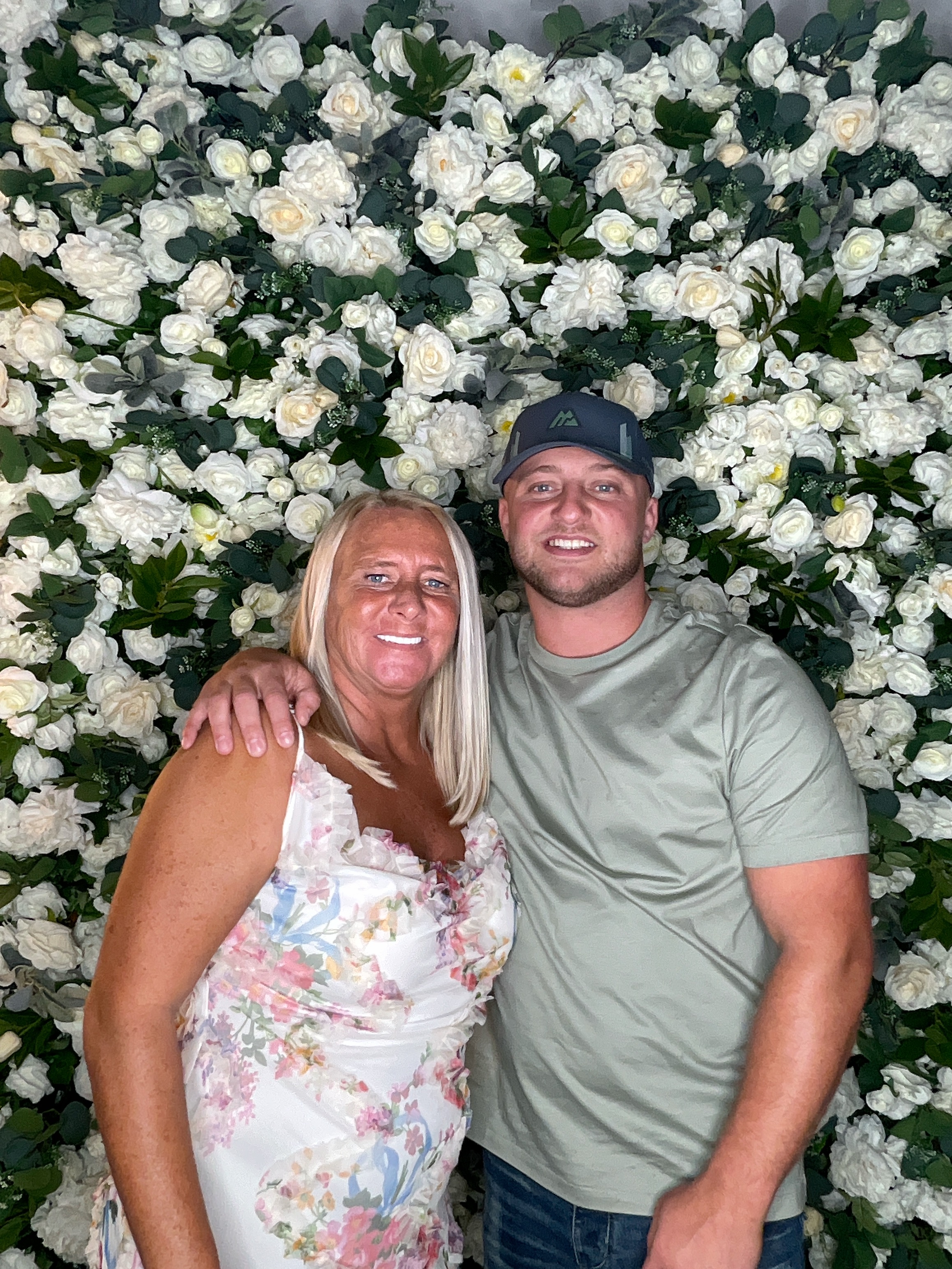 Mr & Mrs White  | View more photos from the event at gallery.magicimages.uk/u/MagicImages/Mr-Mrs-White