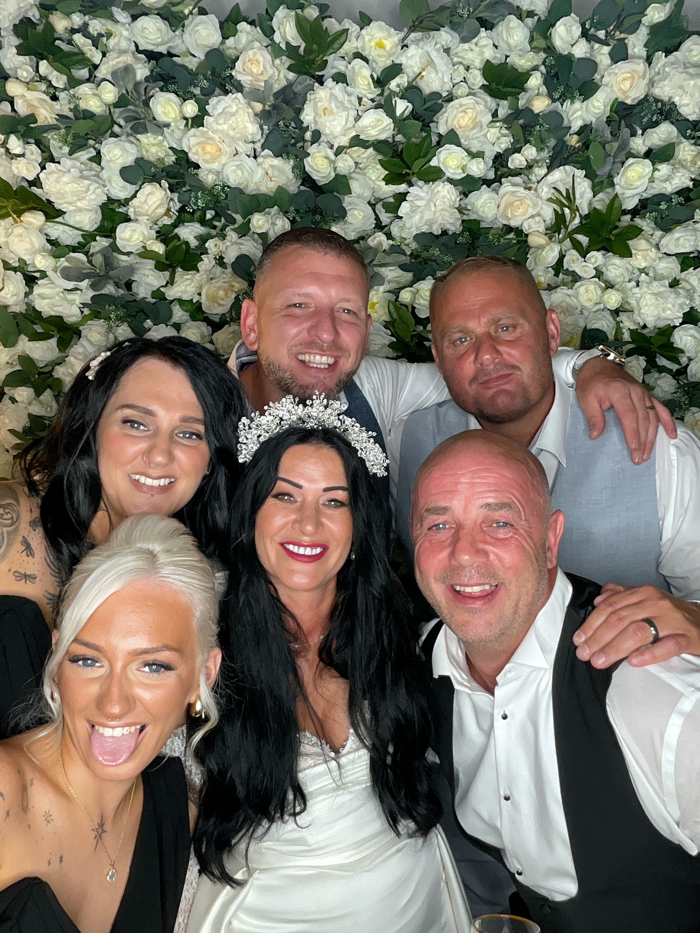 Mr & Mrs White  | View more photos from the event at gallery.magicimages.uk/u/MagicImages/Mr-Mrs-White