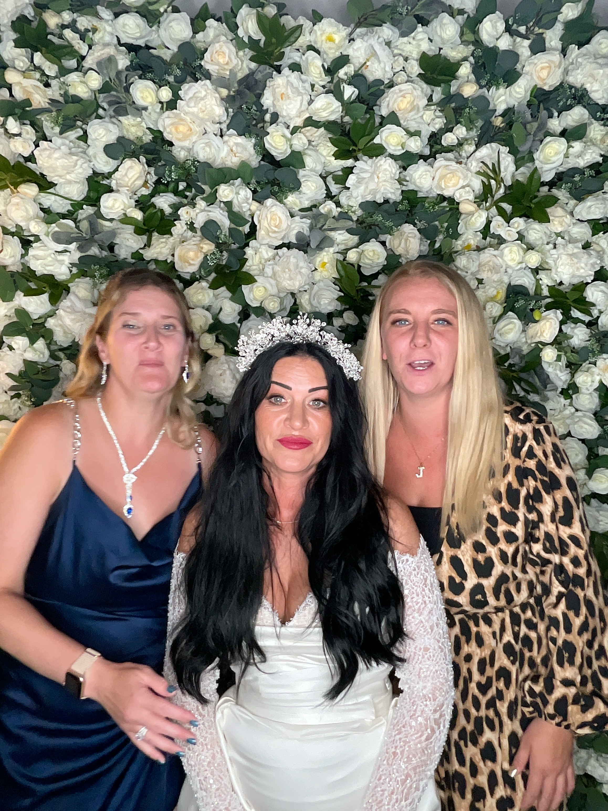 Mr & Mrs White  | View more photos from the event at gallery.magicimages.uk/u/MagicImages/Mr-Mrs-White