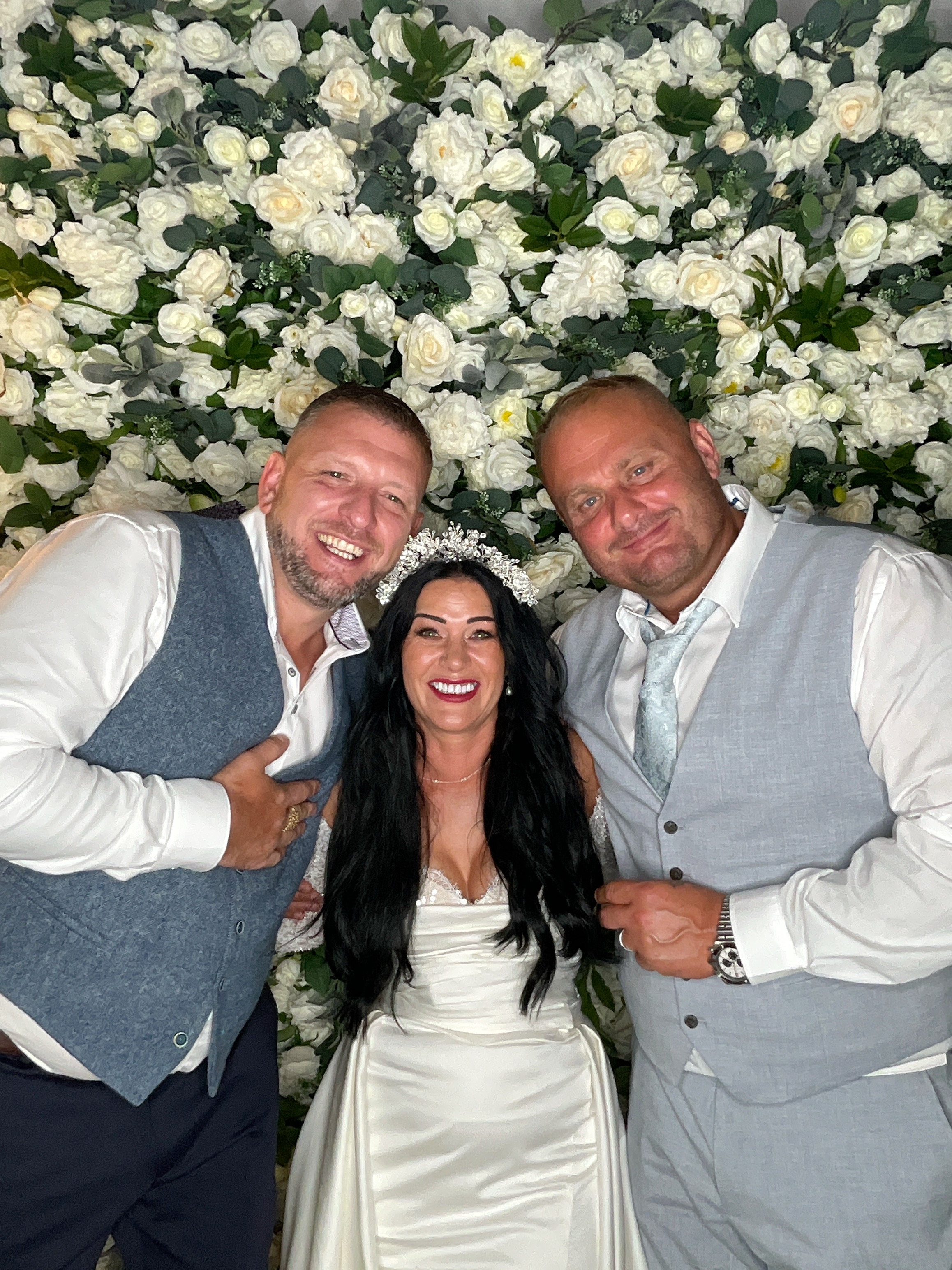 Mr & Mrs White  | View more photos from the event at gallery.magicimages.uk/u/MagicImages/Mr-Mrs-White