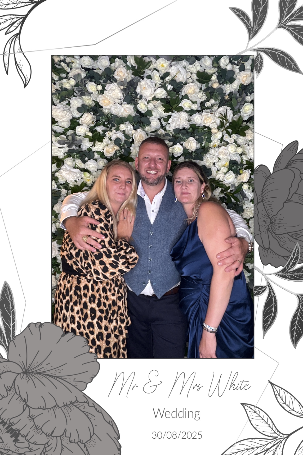 Mr & Mrs White  | View more photos from the event at gallery.magicimages.uk/u/MagicImages/Mr-Mrs-White