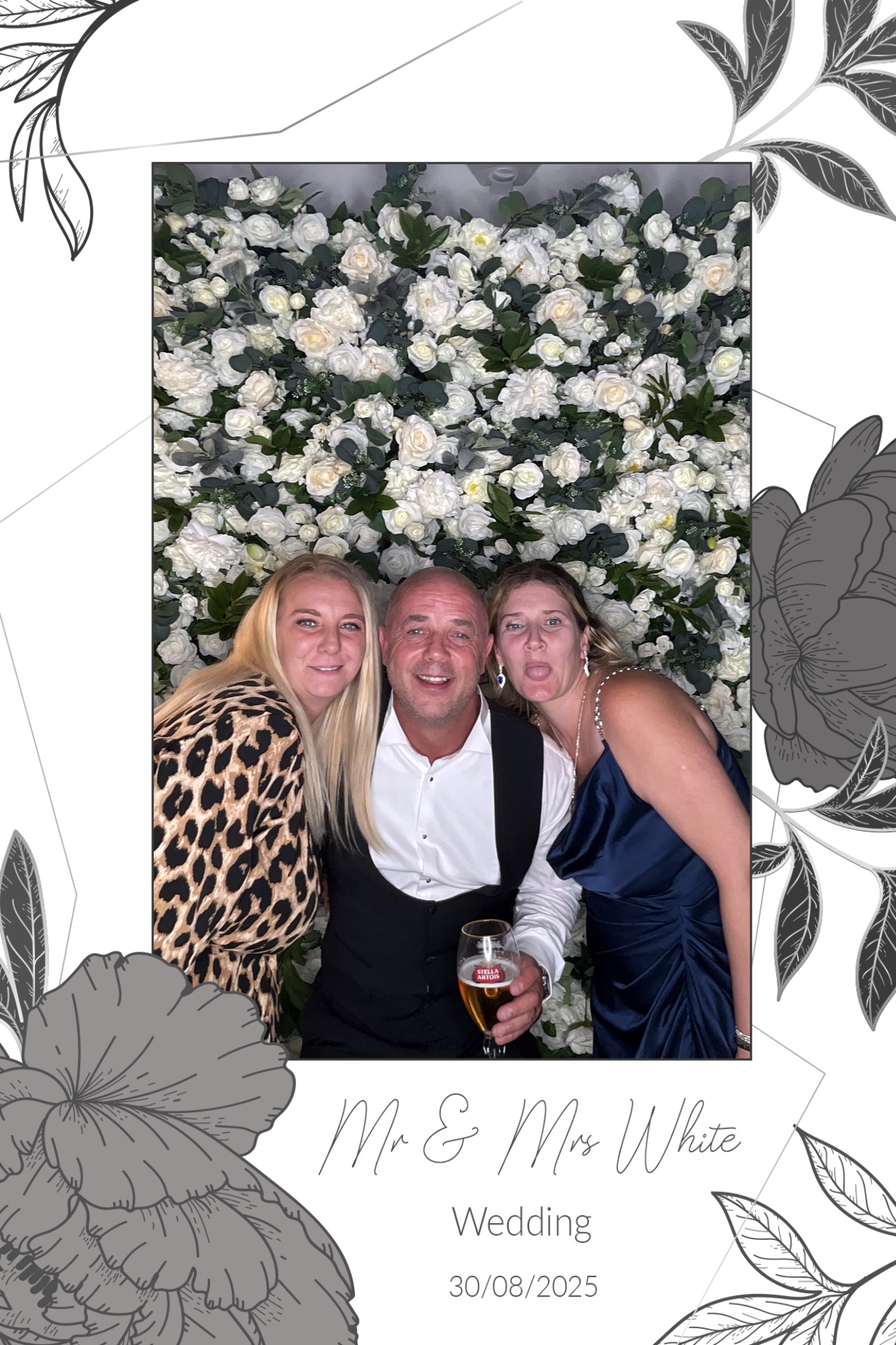 Mr & Mrs White  | View more photos from the event at gallery.magicimages.uk/u/MagicImages/Mr-Mrs-White