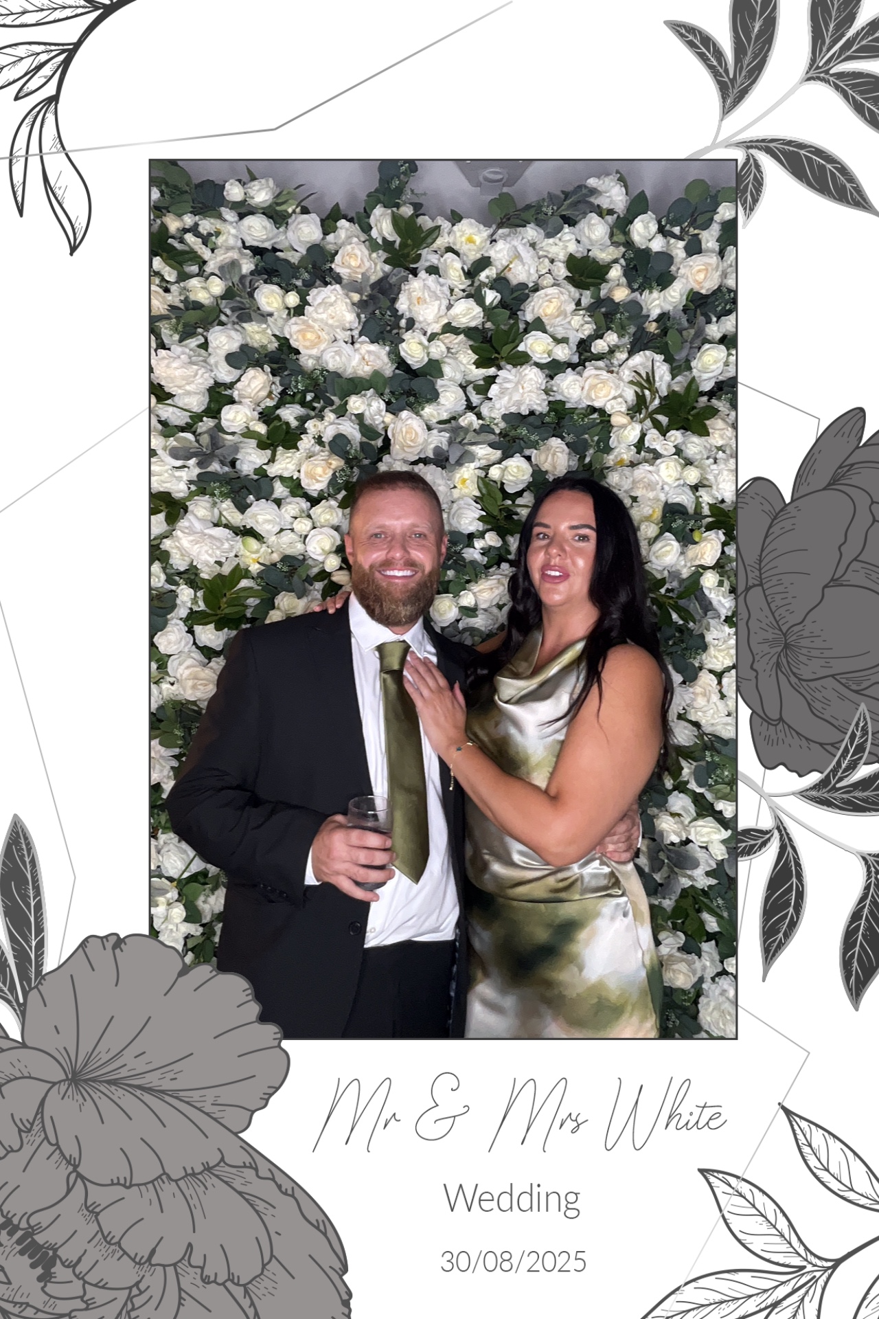 Mr & Mrs White  | View more photos from the event at gallery.magicimages.uk/u/MagicImages/Mr-Mrs-White