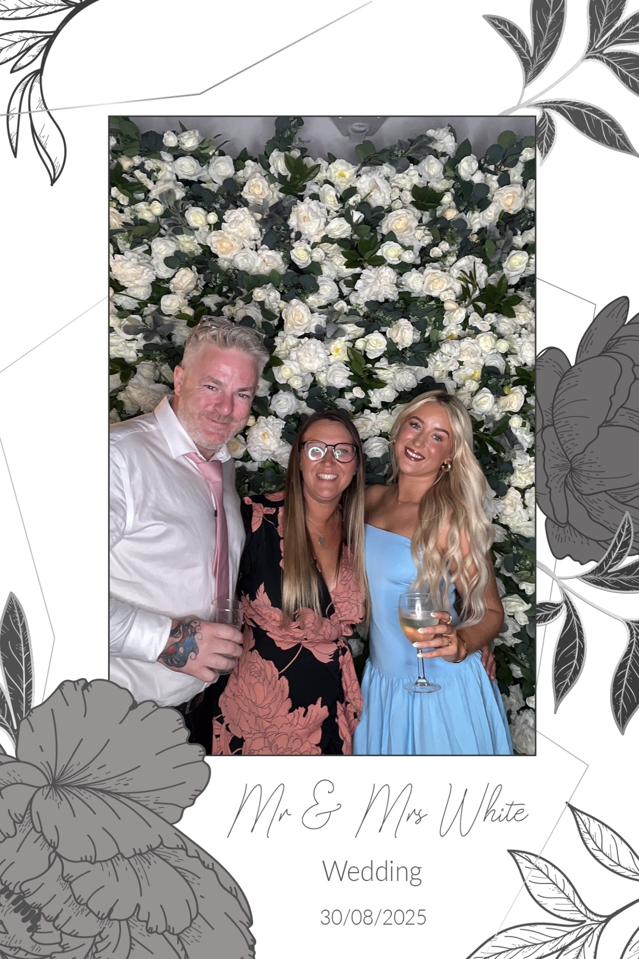 Mr & Mrs White  | View more photos from the event at gallery.magicimages.uk/u/MagicImages/Mr-Mrs-White