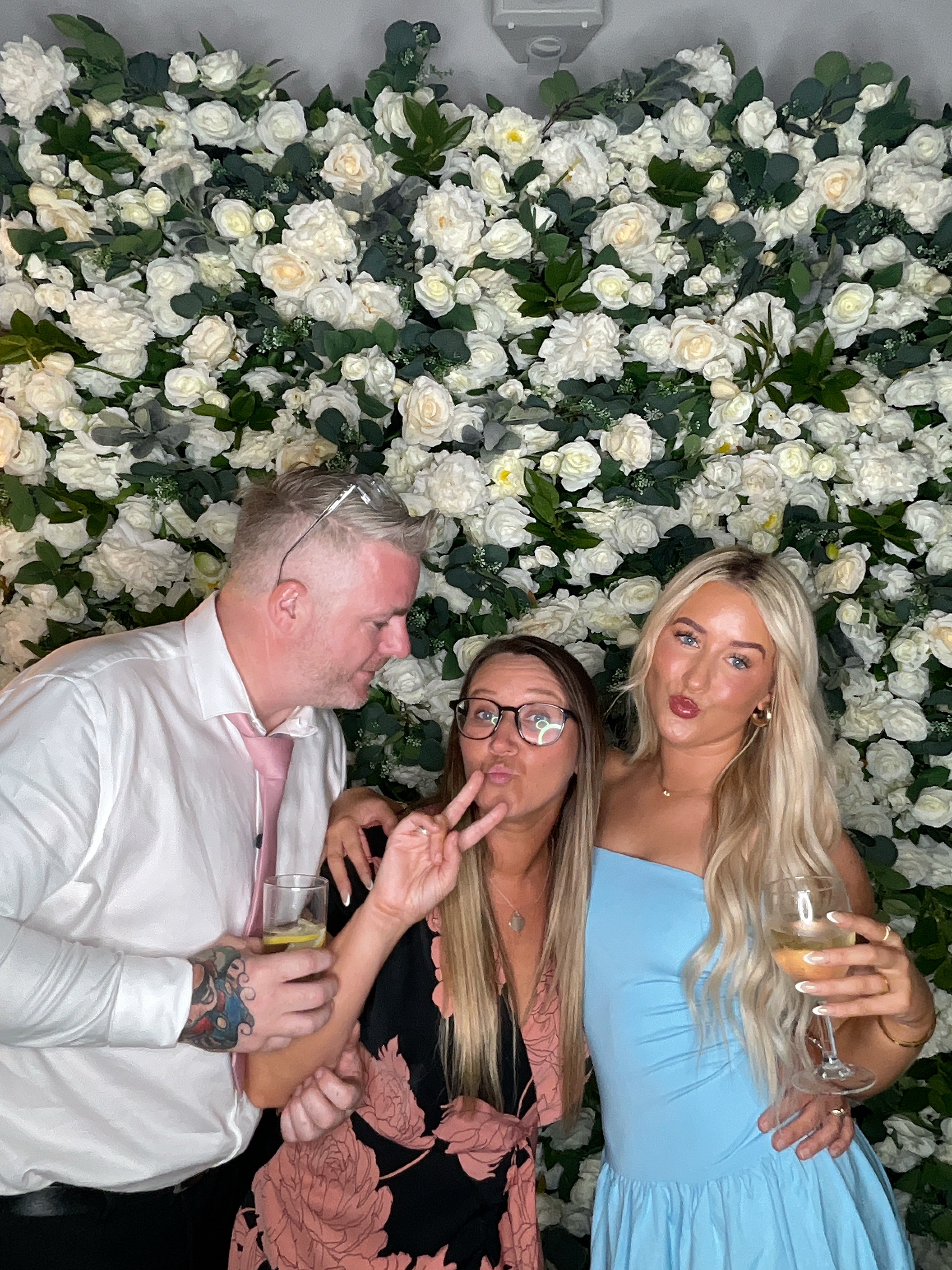 Mr & Mrs White  | View more photos from the event at gallery.magicimages.uk/u/MagicImages/Mr-Mrs-White