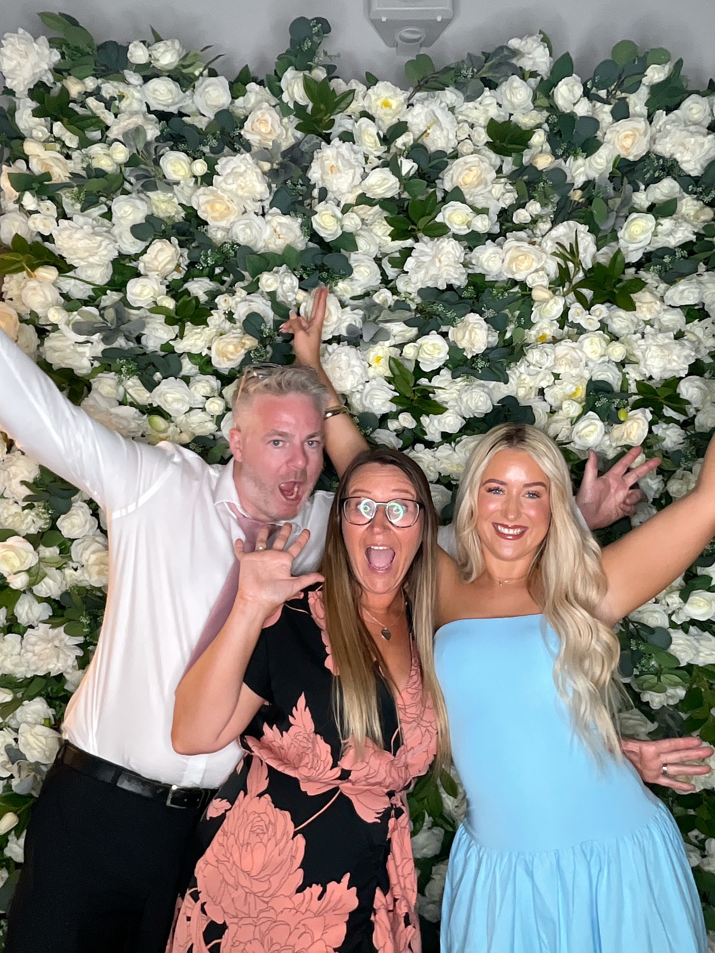 Mr & Mrs White  | View more photos from the event at gallery.magicimages.uk/u/MagicImages/Mr-Mrs-White