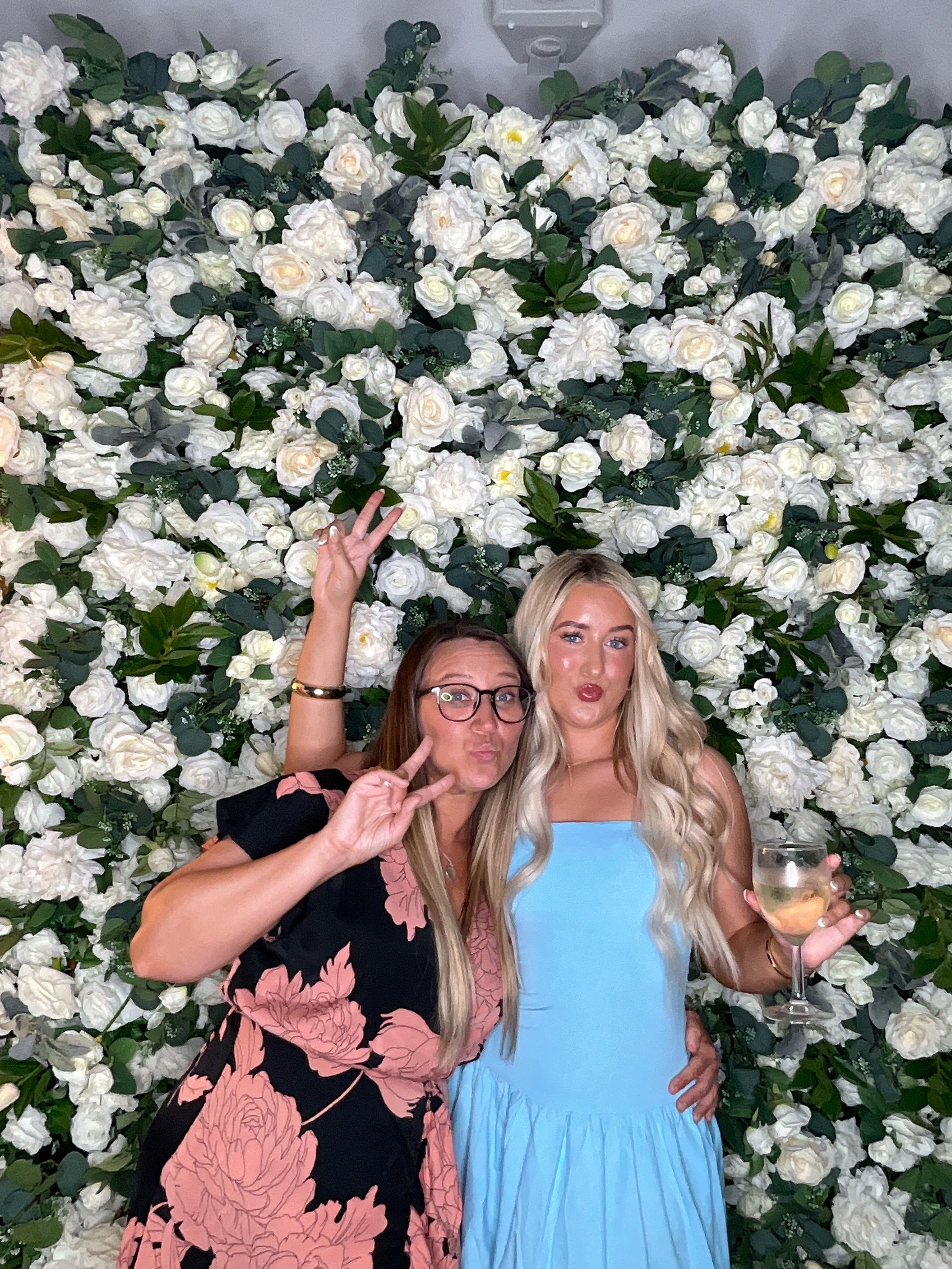 Mr & Mrs White  | View more photos from the event at gallery.magicimages.uk/u/MagicImages/Mr-Mrs-White