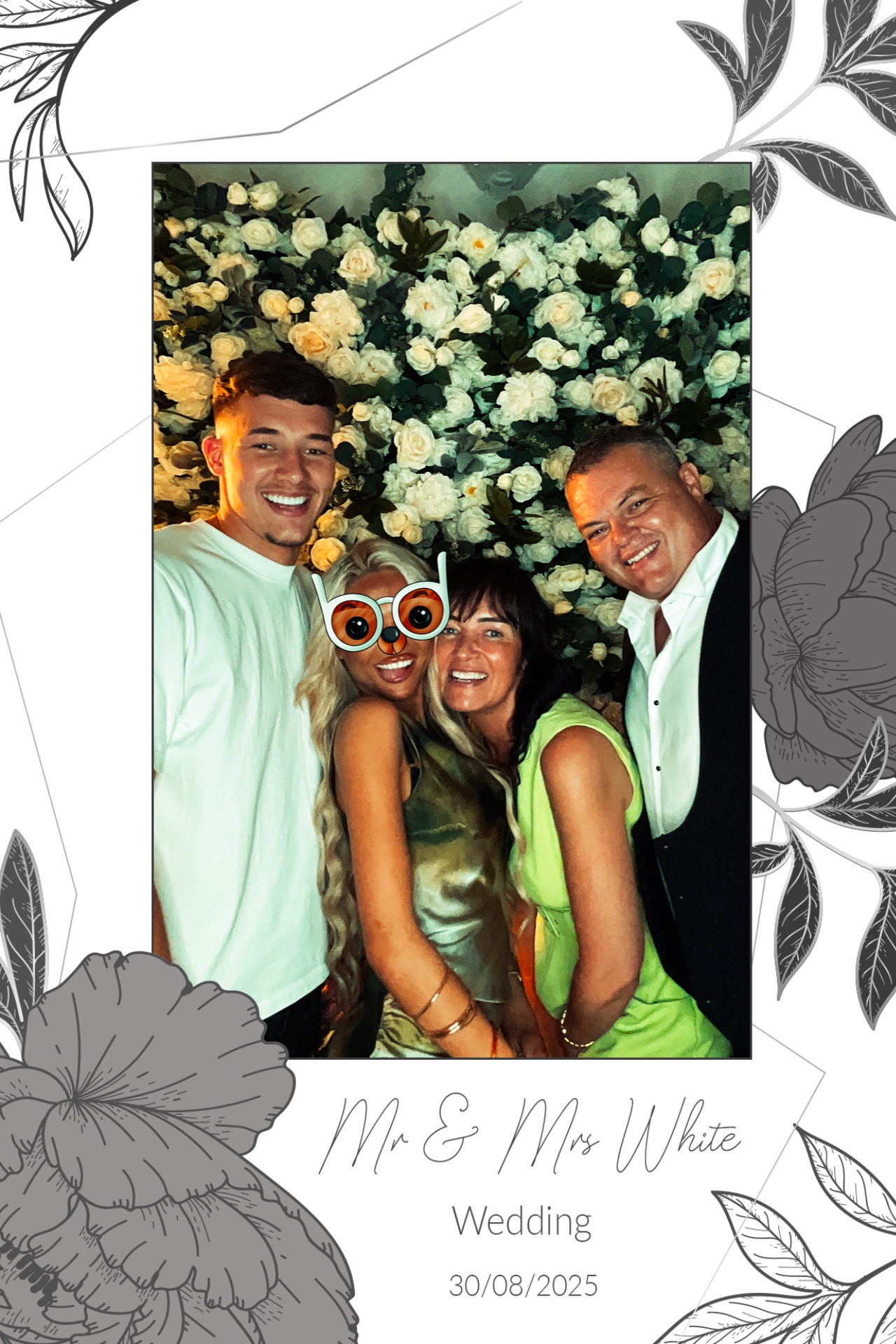 Mr & Mrs White  | View more photos from the event at gallery.magicimages.uk/u/MagicImages/Mr-Mrs-White