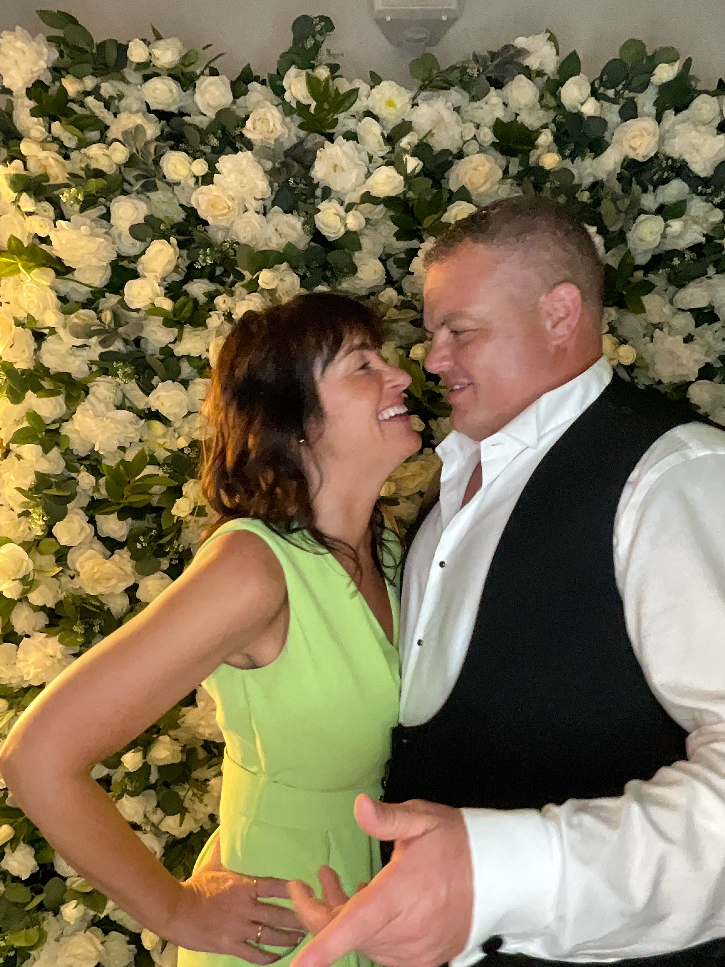 Mr & Mrs White  | View more photos from the event at gallery.magicimages.uk/u/MagicImages/Mr-Mrs-White