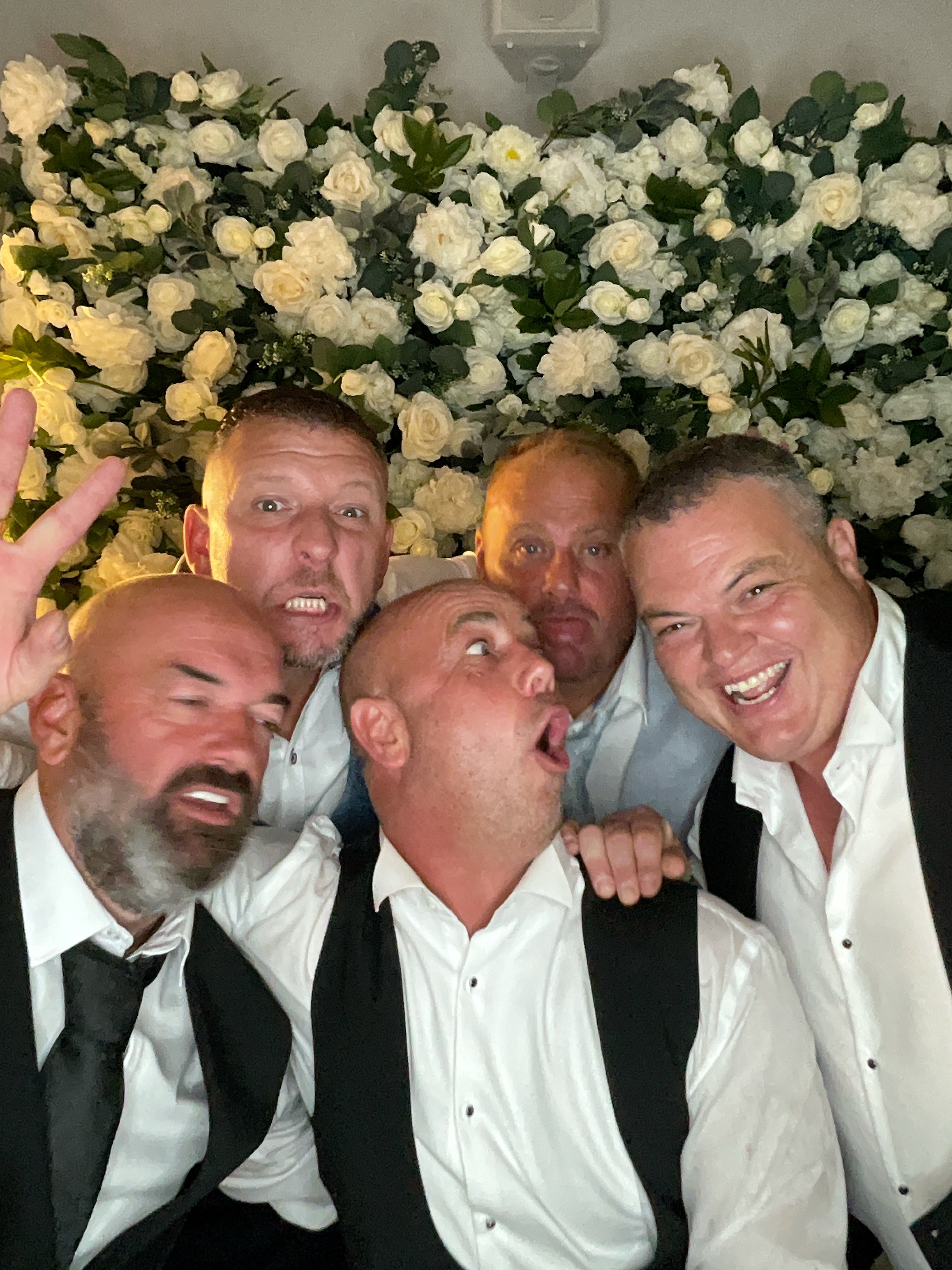 Mr & Mrs White  | View more photos from the event at gallery.magicimages.uk/u/MagicImages/Mr-Mrs-White