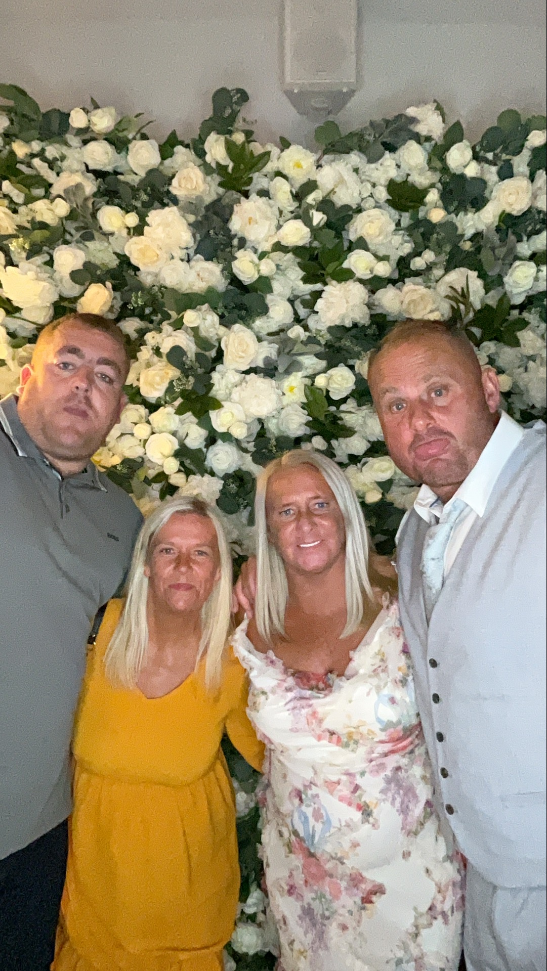 Mr & Mrs White  | View more photos from the event at gallery.magicimages.uk/u/MagicImages/Mr-Mrs-White