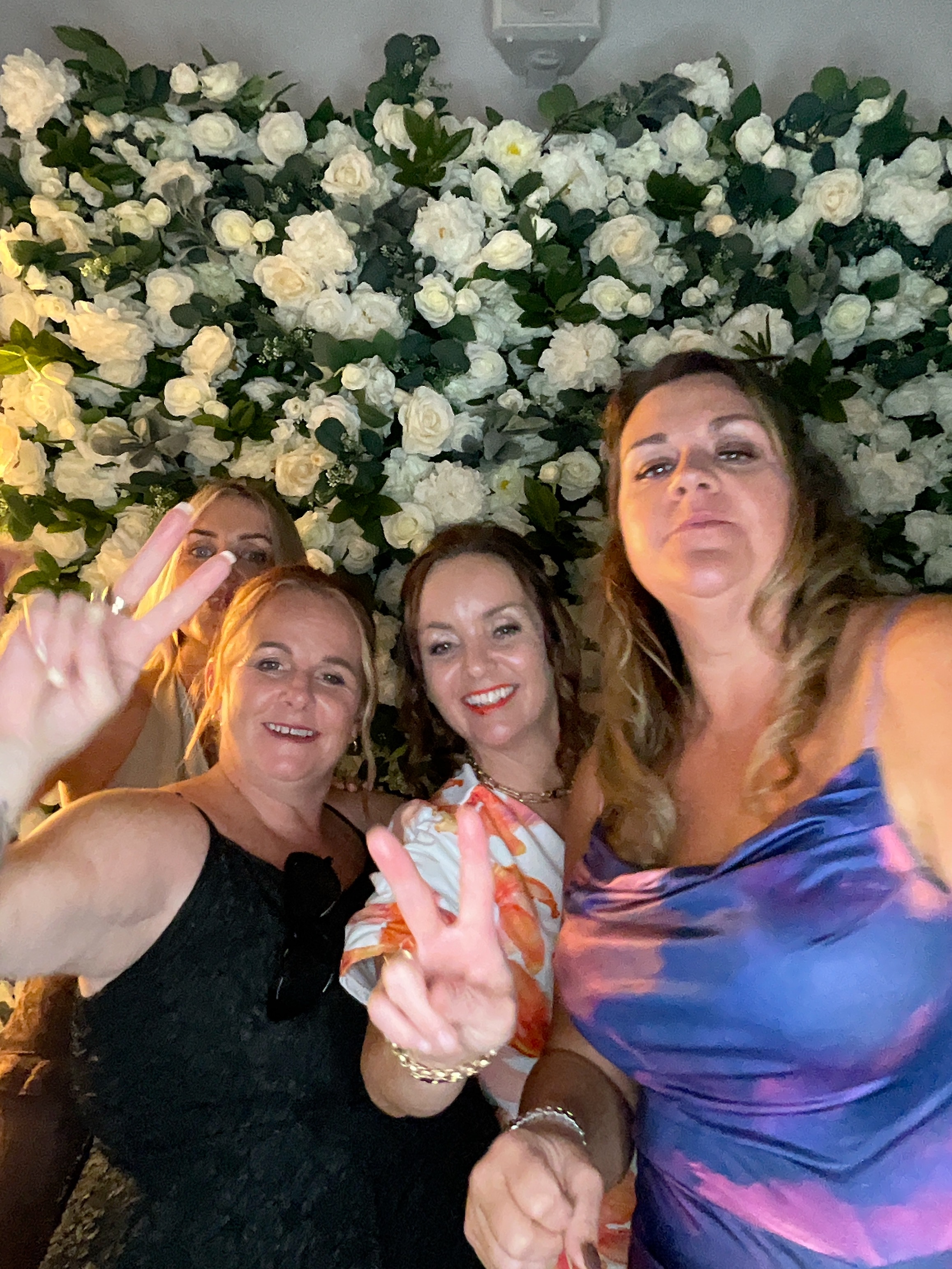 Mr & Mrs White  | View more photos from the event at gallery.magicimages.uk/u/MagicImages/Mr-Mrs-White