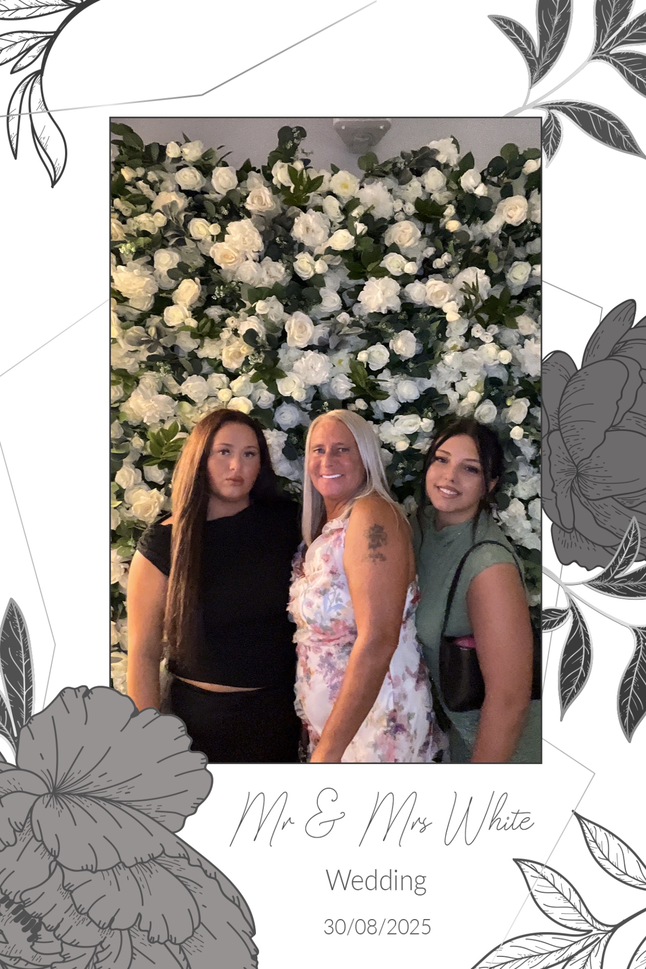 Mr & Mrs White  | View more photos from the event at gallery.magicimages.uk/u/MagicImages/Mr-Mrs-White