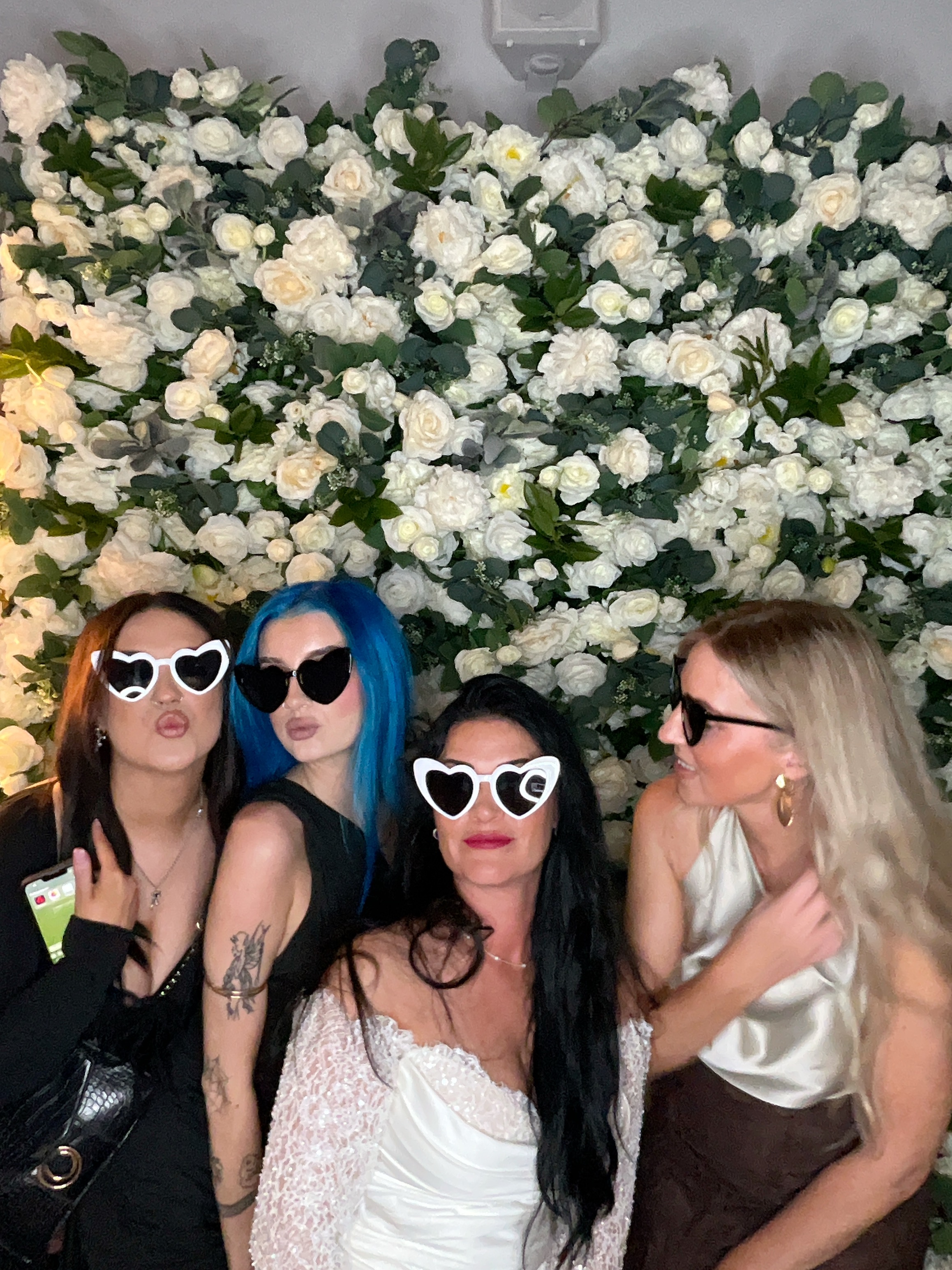 Mr & Mrs White  | View more photos from the event at gallery.magicimages.uk/u/MagicImages/Mr-Mrs-White