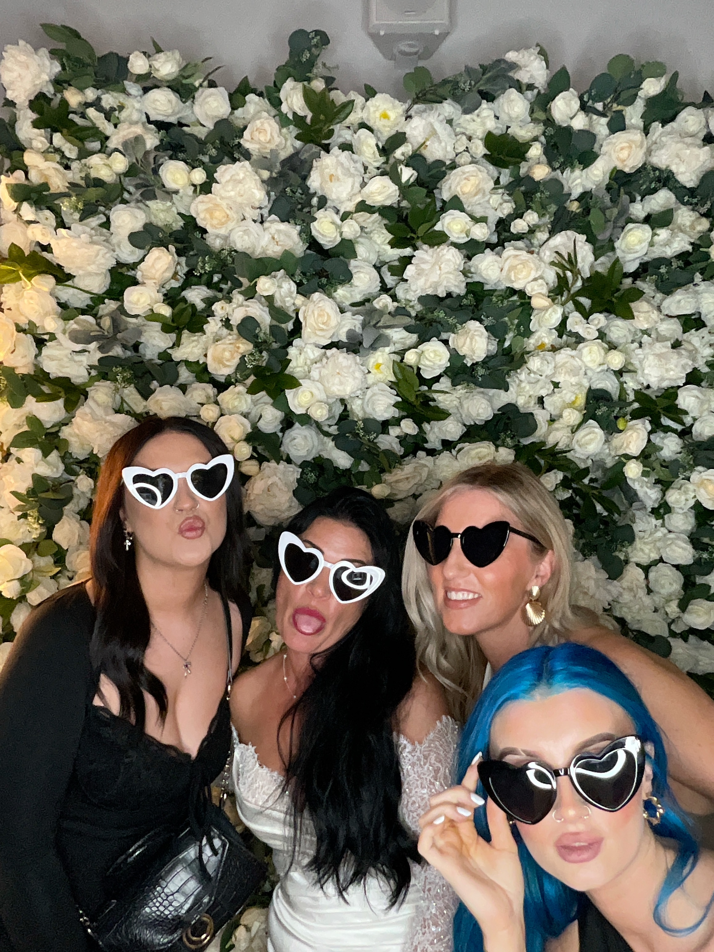 Mr & Mrs White  | View more photos from the event at gallery.magicimages.uk/u/MagicImages/Mr-Mrs-White