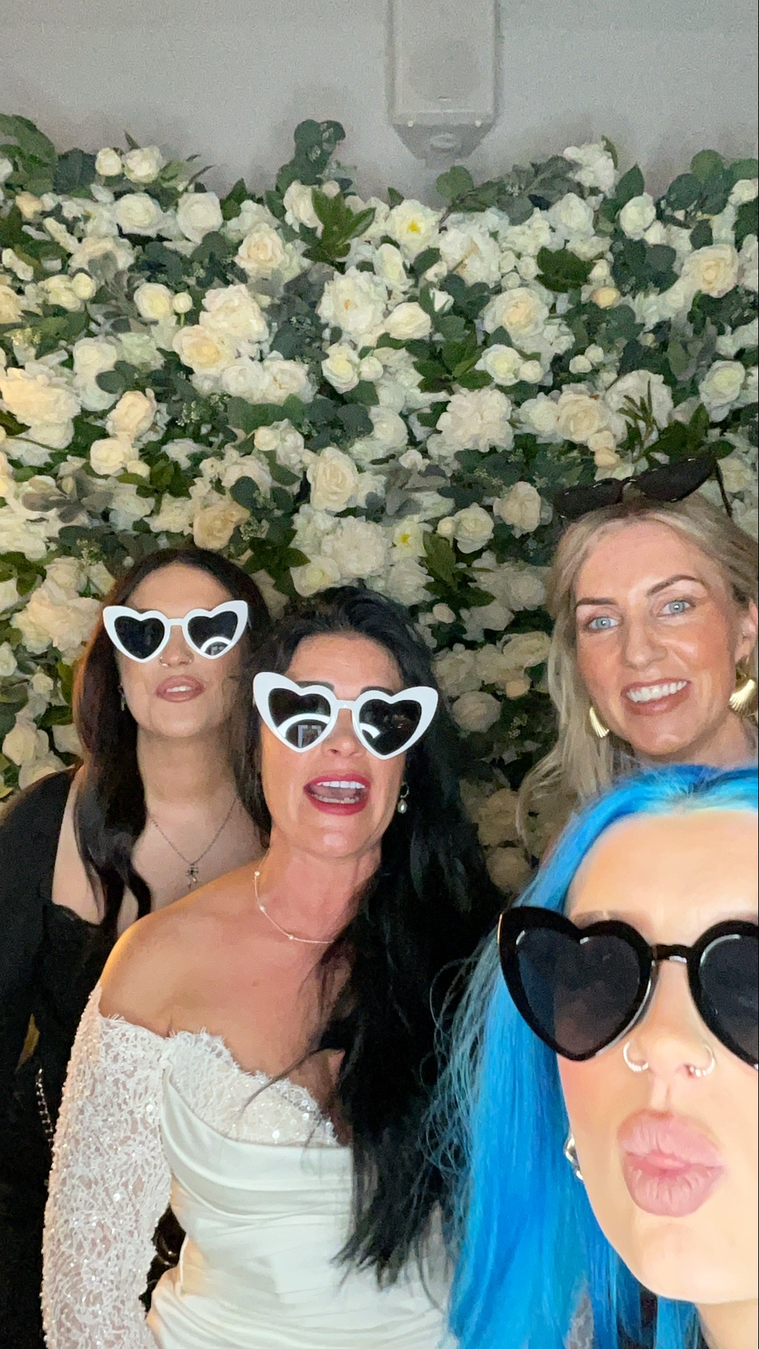 Mr & Mrs White  | View more photos from the event at gallery.magicimages.uk/u/MagicImages/Mr-Mrs-White