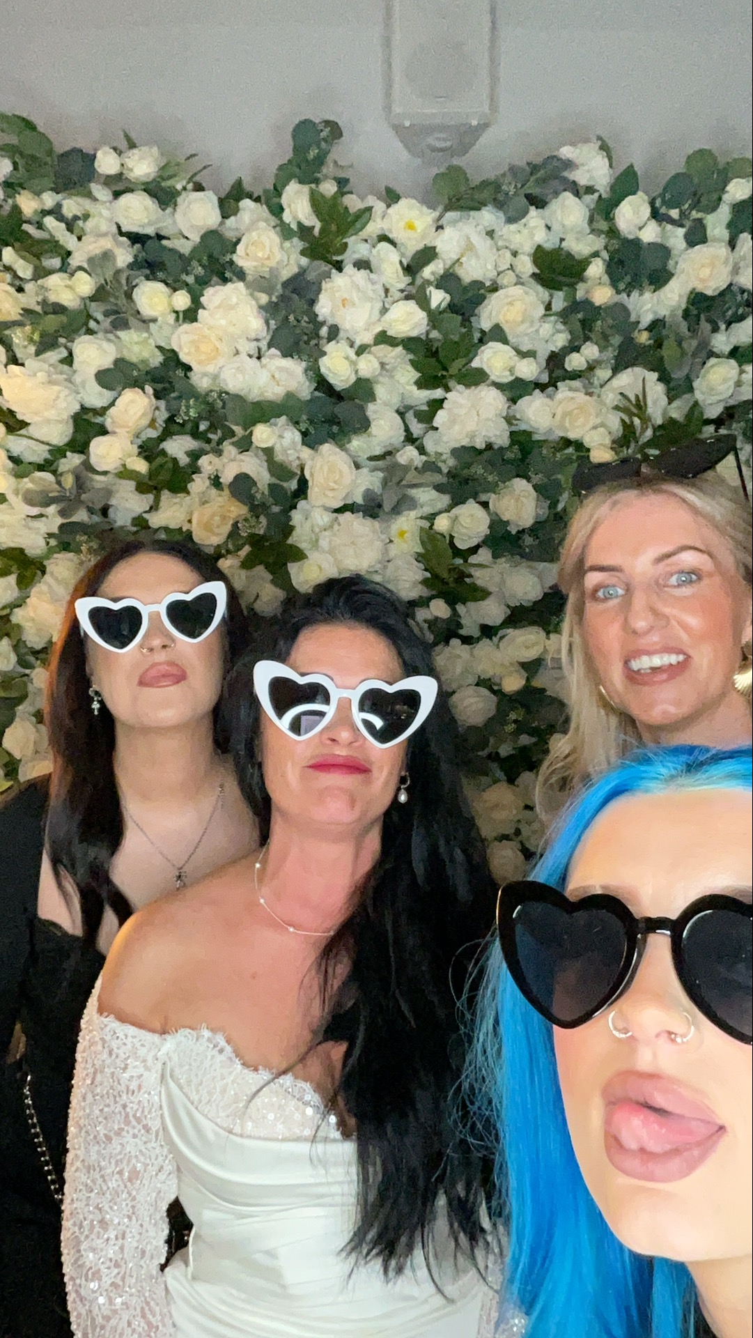 Mr & Mrs White  | View more photos from the event at gallery.magicimages.uk/u/MagicImages/Mr-Mrs-White