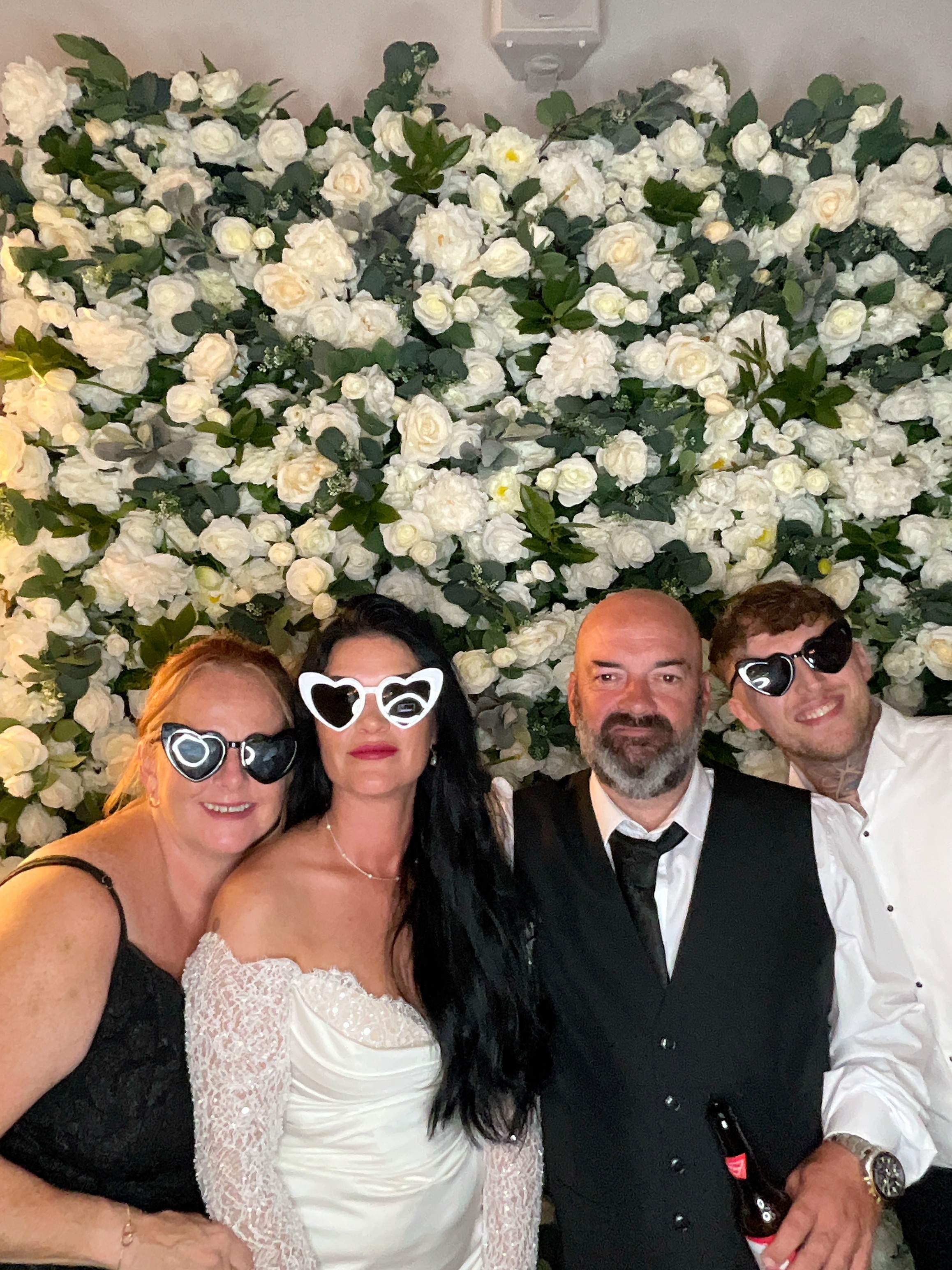 Mr & Mrs White  | View more photos from the event at gallery.magicimages.uk/u/MagicImages/Mr-Mrs-White