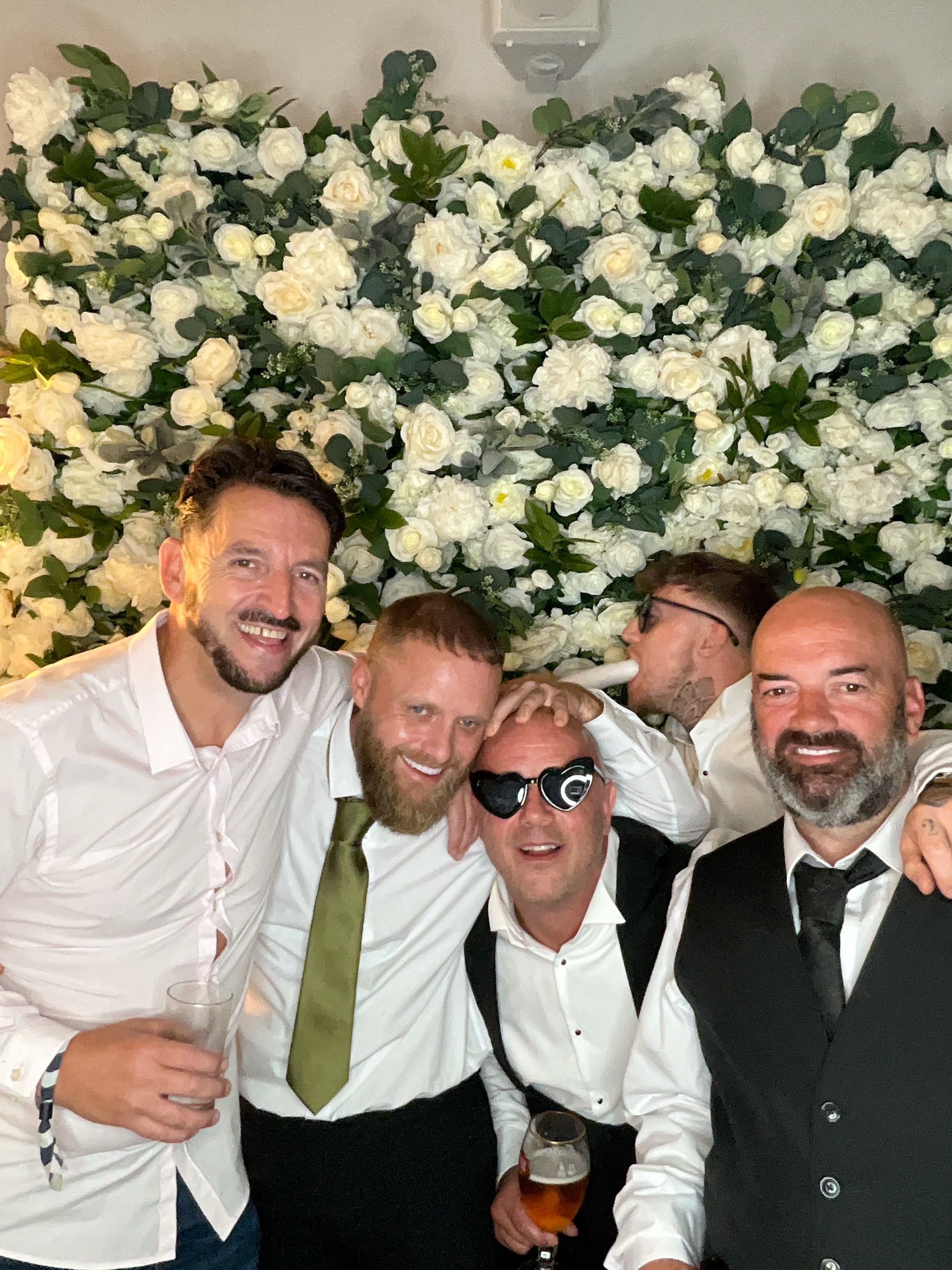 Mr & Mrs White  | View more photos from the event at gallery.magicimages.uk/u/MagicImages/Mr-Mrs-White