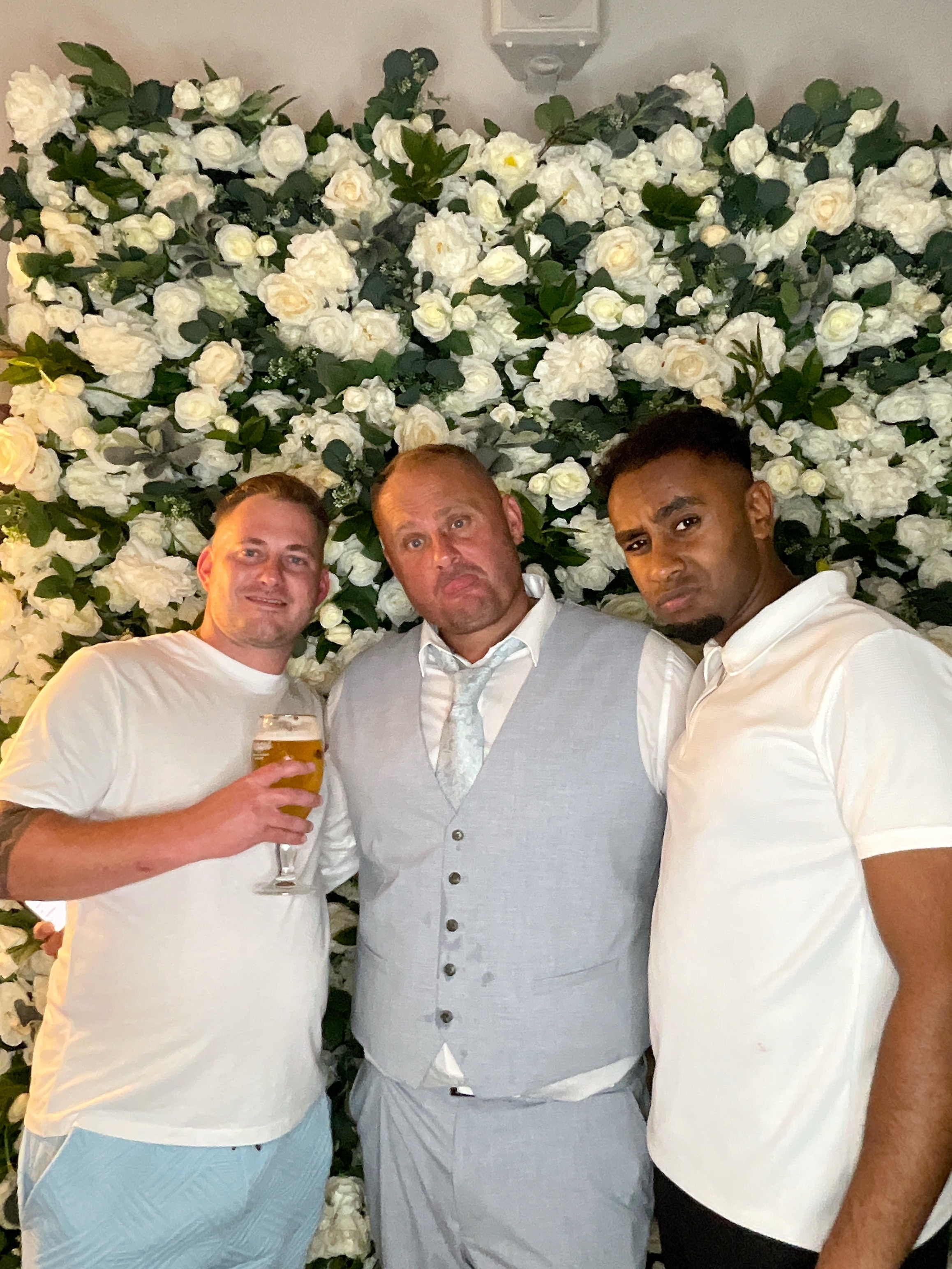 Mr & Mrs White  | View more photos from the event at gallery.magicimages.uk/u/MagicImages/Mr-Mrs-White