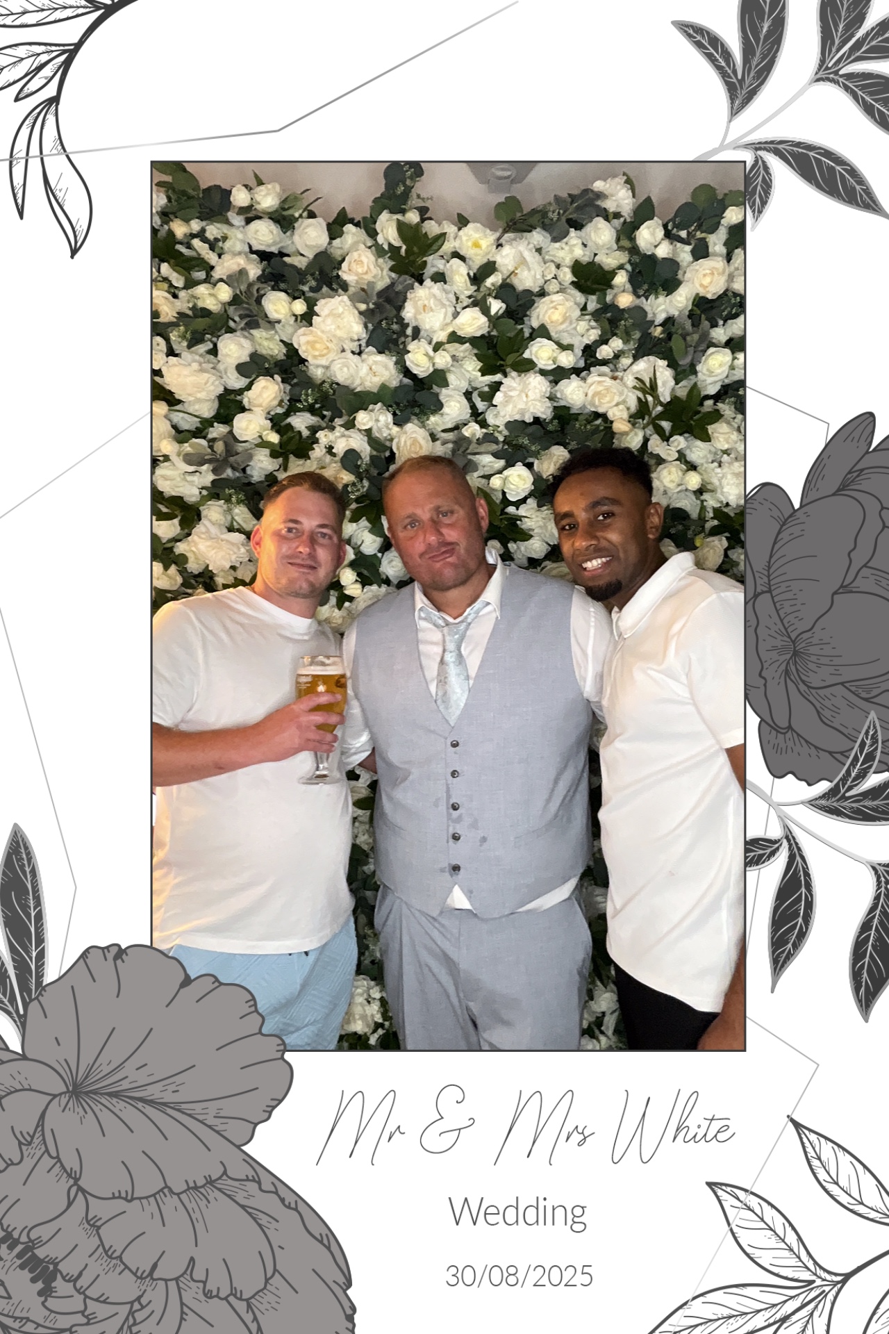 Mr & Mrs White  | View more photos from the event at gallery.magicimages.uk/u/MagicImages/Mr-Mrs-White